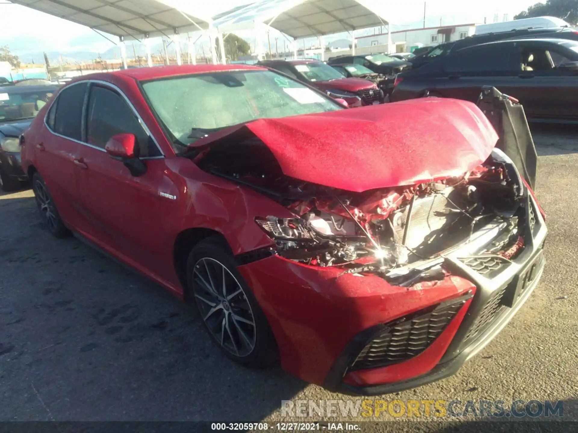 1 Photograph of a damaged car 4T1G31AK8MU025699 TOYOTA CAMRY 2021