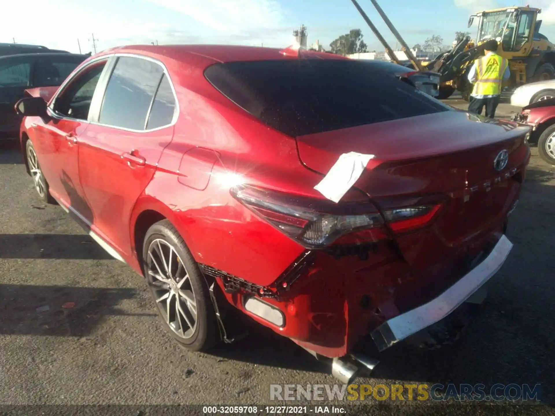 3 Photograph of a damaged car 4T1G31AK8MU025699 TOYOTA CAMRY 2021