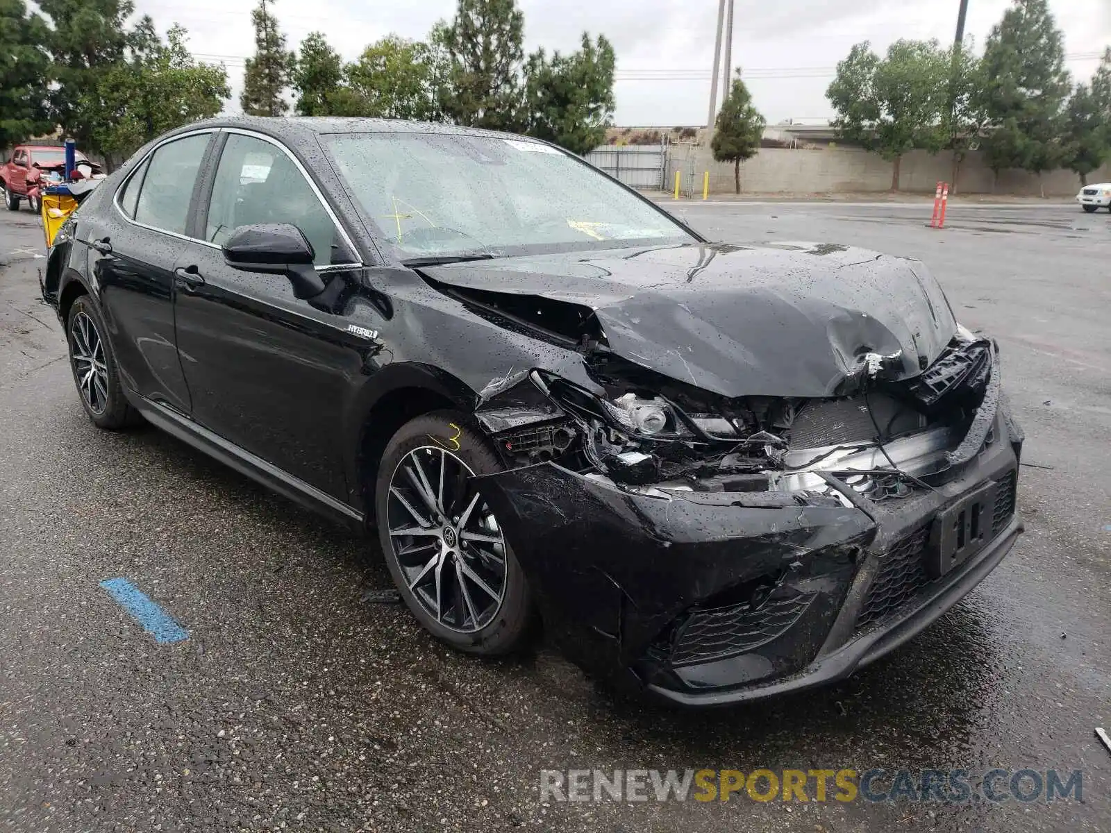 1 Photograph of a damaged car 4T1G31AK8MU027890 TOYOTA CAMRY 2021