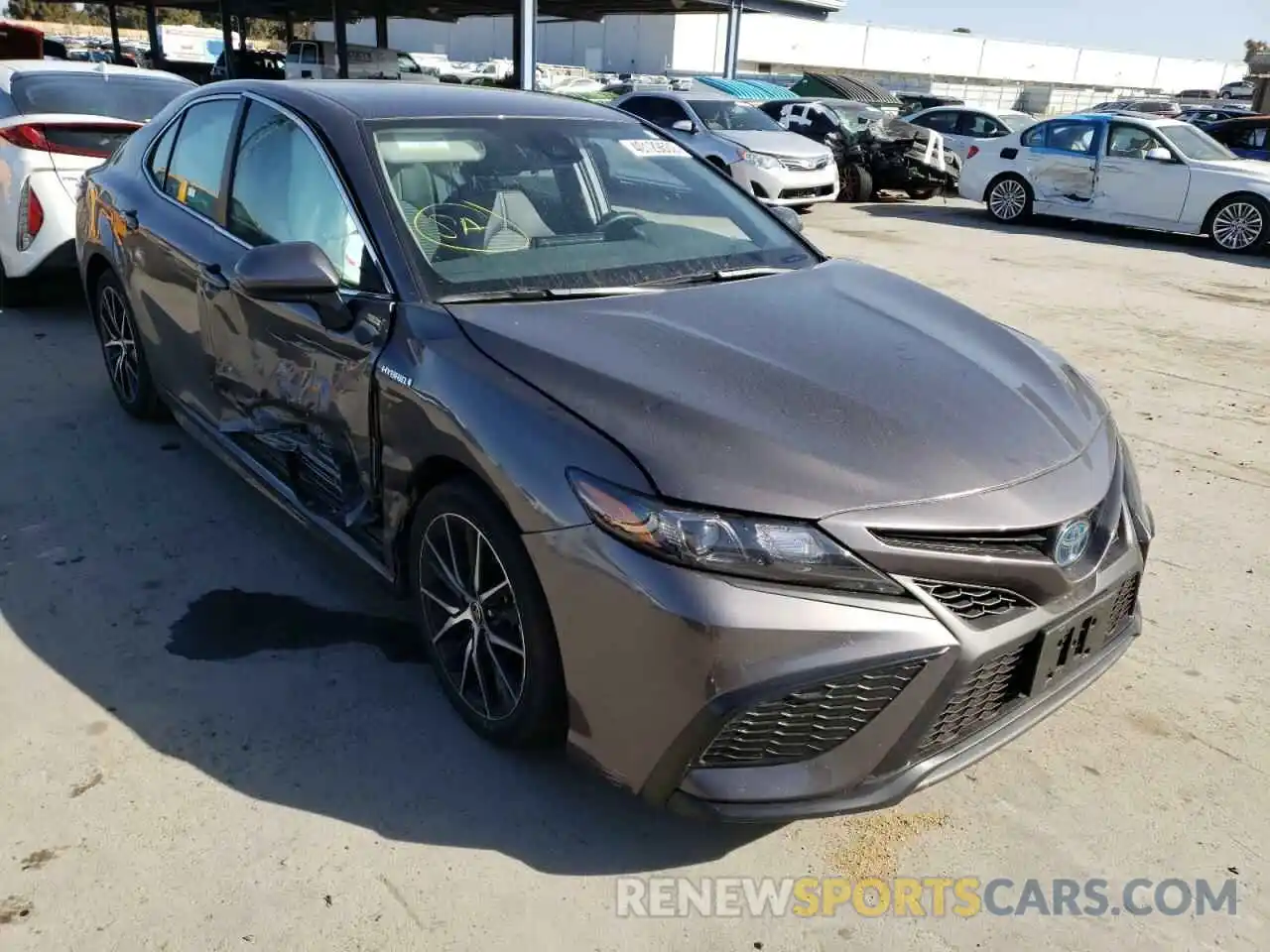 1 Photograph of a damaged car 4T1G31AK8MU027940 TOYOTA CAMRY 2021