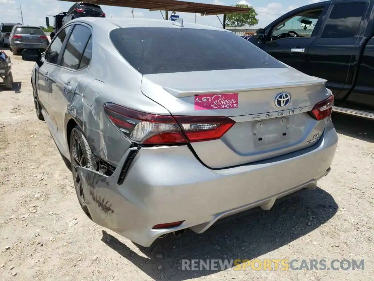 3 Photograph of a damaged car 4T1G31AK8MU029655 TOYOTA CAMRY 2021