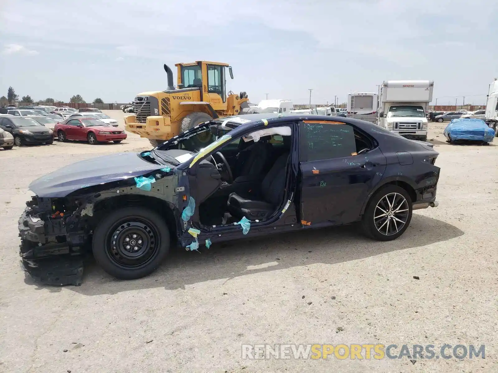 9 Photograph of a damaged car 4T1G31AK8MU552576 TOYOTA CAMRY 2021