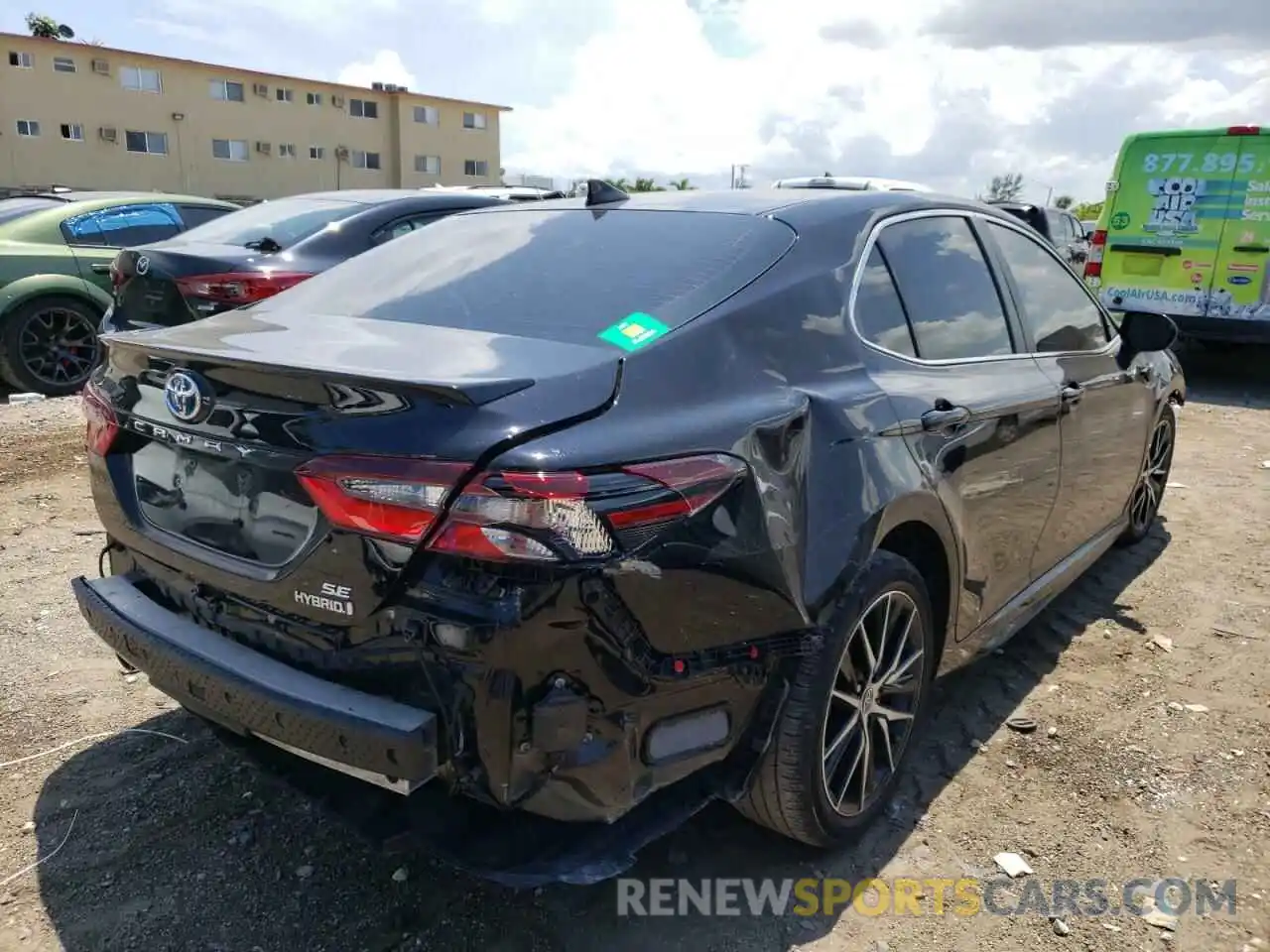 4 Photograph of a damaged car 4T1G31AK9MU031317 TOYOTA CAMRY 2021