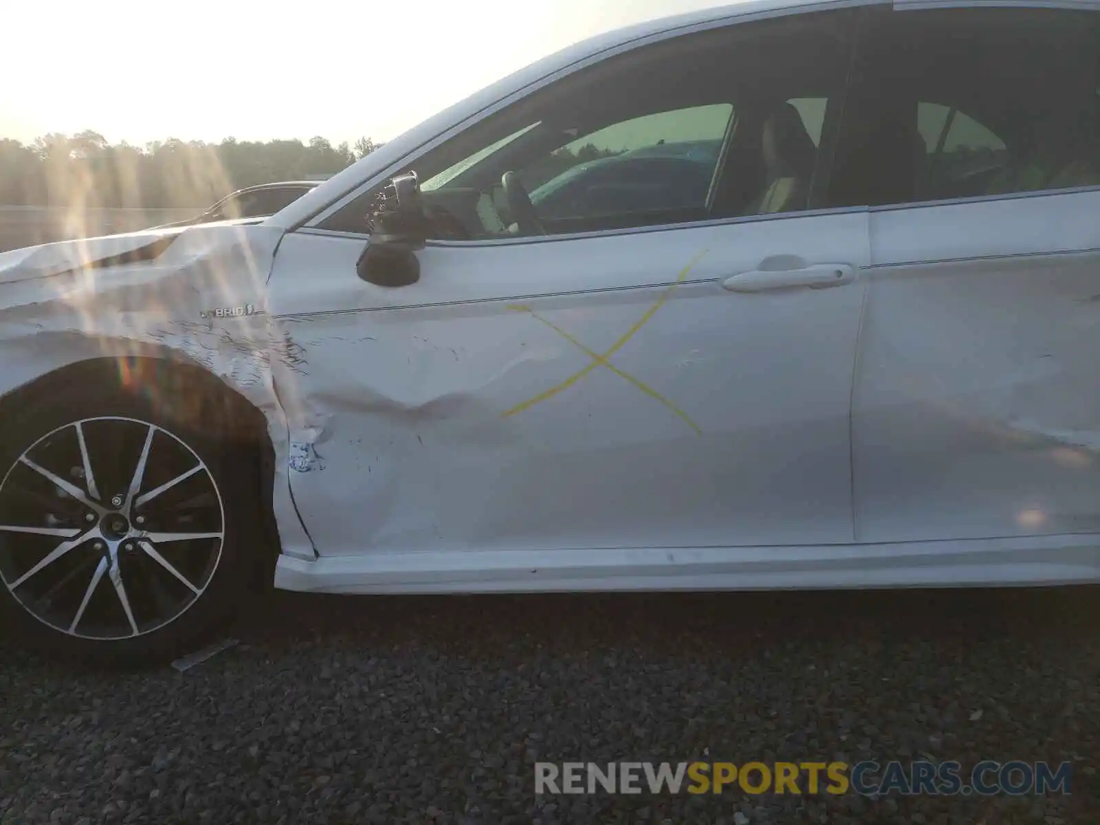 10 Photograph of a damaged car 4T1G31AK9MU552165 TOYOTA CAMRY 2021