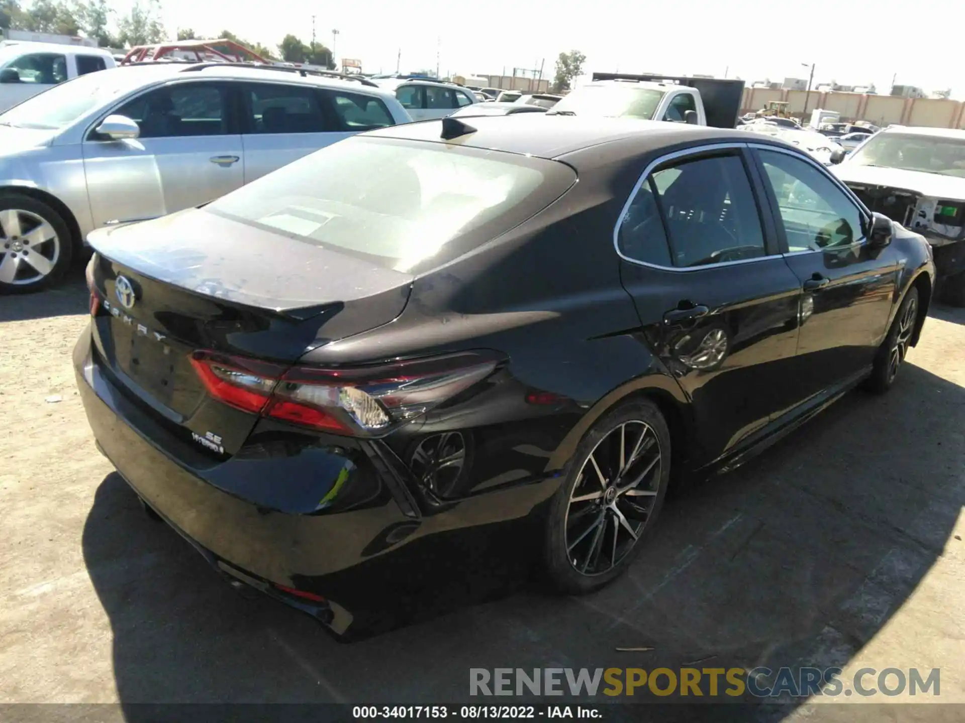 4 Photograph of a damaged car 4T1G31AKXMU025445 TOYOTA CAMRY 2021