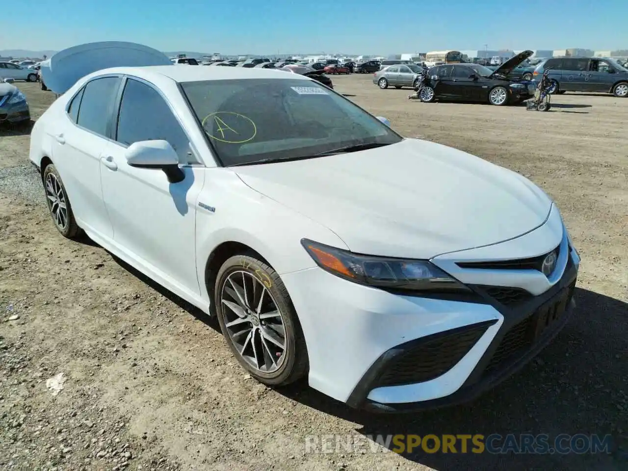 1 Photograph of a damaged car 4T1G31AKXMU026627 TOYOTA CAMRY 2021