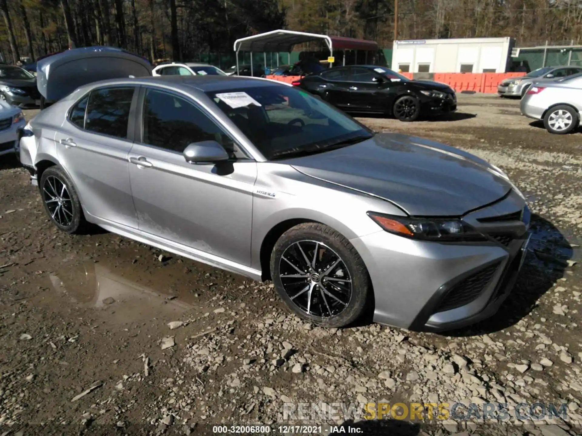 1 Photograph of a damaged car 4T1G31AKXMU552739 TOYOTA CAMRY 2021