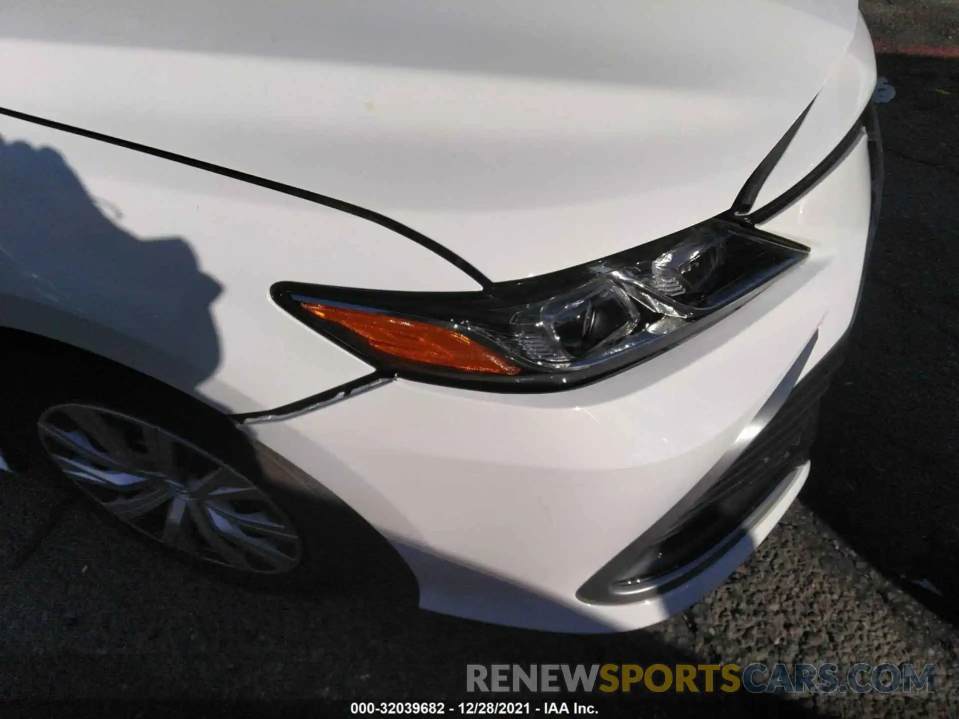 6 Photograph of a damaged car 4T1H31AK2MU560502 TOYOTA CAMRY 2021