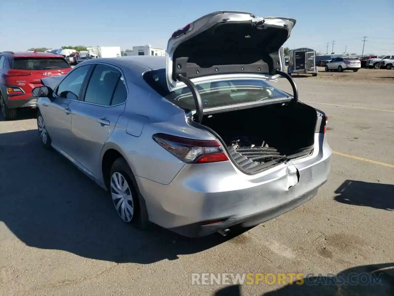 3 Photograph of a damaged car 4T1H31AK3MU559648 TOYOTA CAMRY 2021