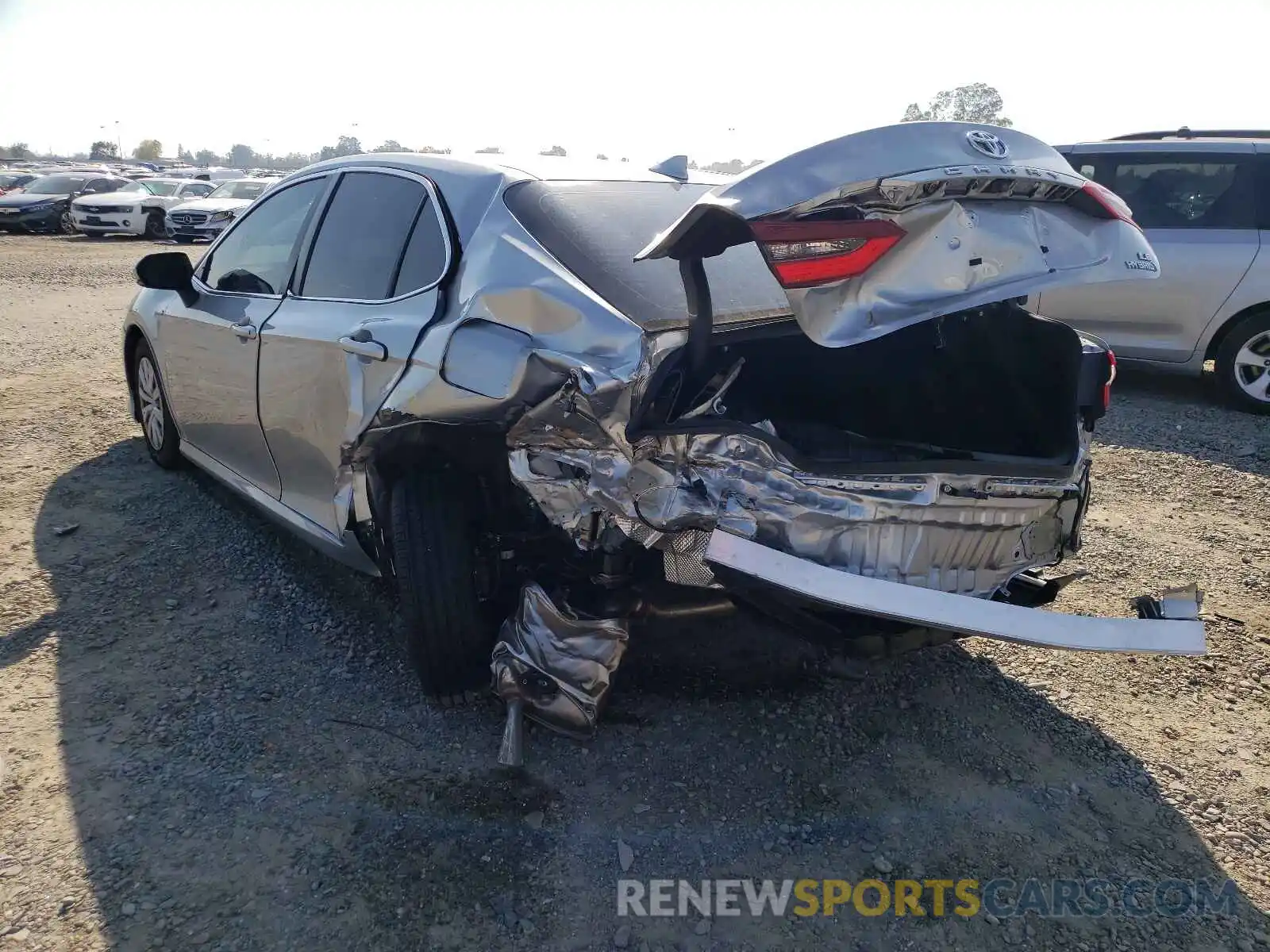 3 Photograph of a damaged car 4T1H31AK9MU566992 TOYOTA CAMRY 2021