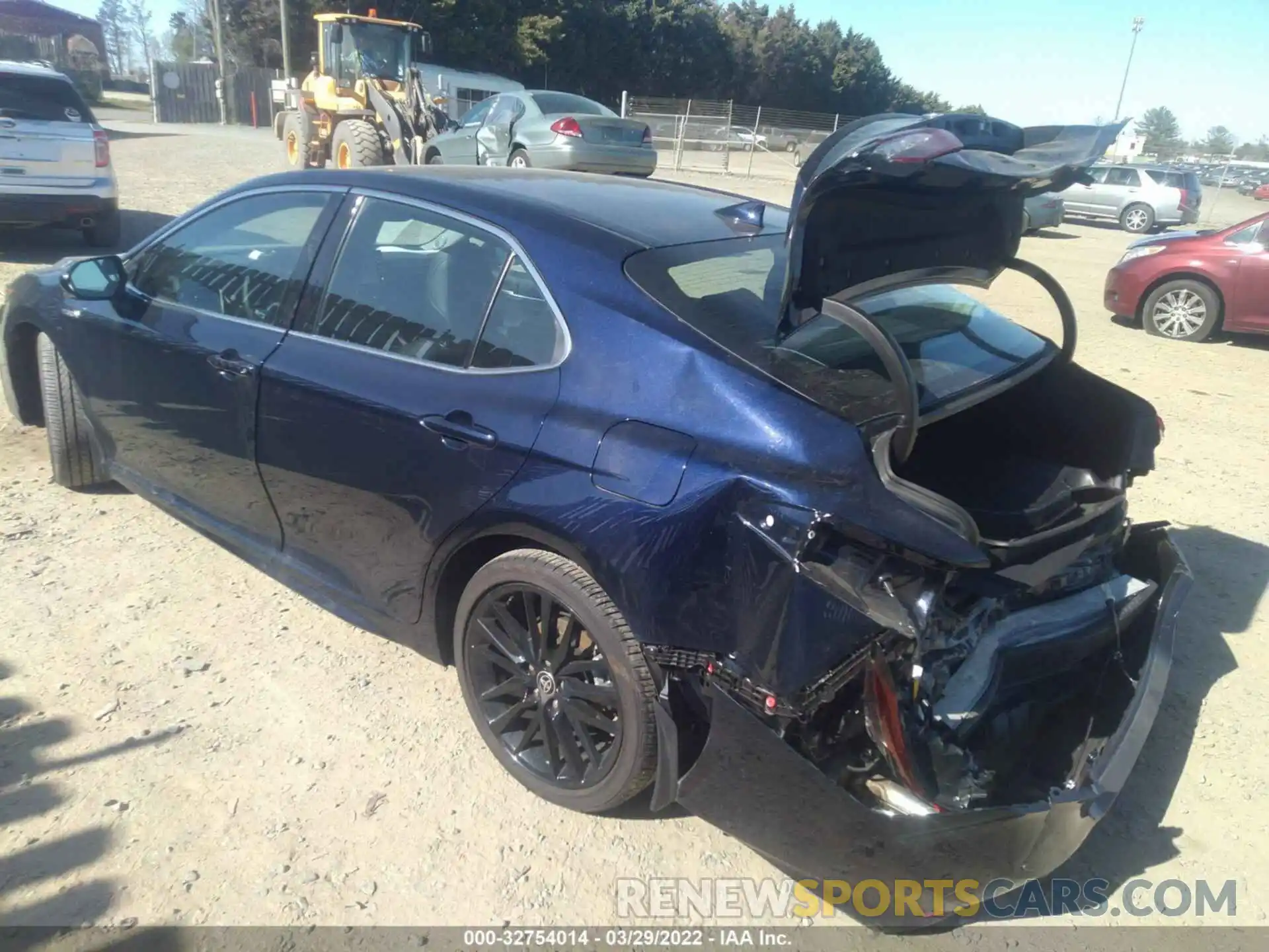 3 Photograph of a damaged car 4T1K31AK0MU563730 TOYOTA CAMRY 2021