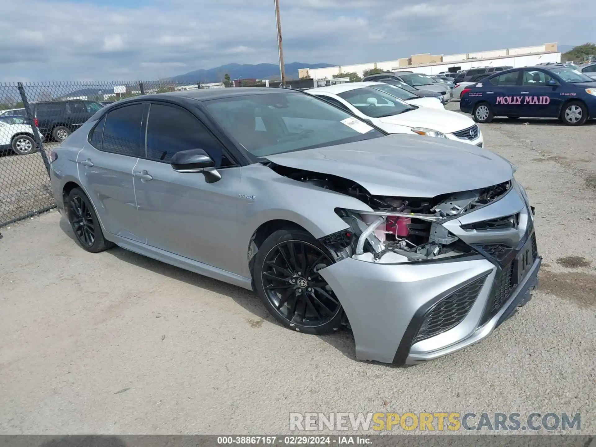 1 Photograph of a damaged car 4T1K31AK1MU020502 TOYOTA CAMRY 2021