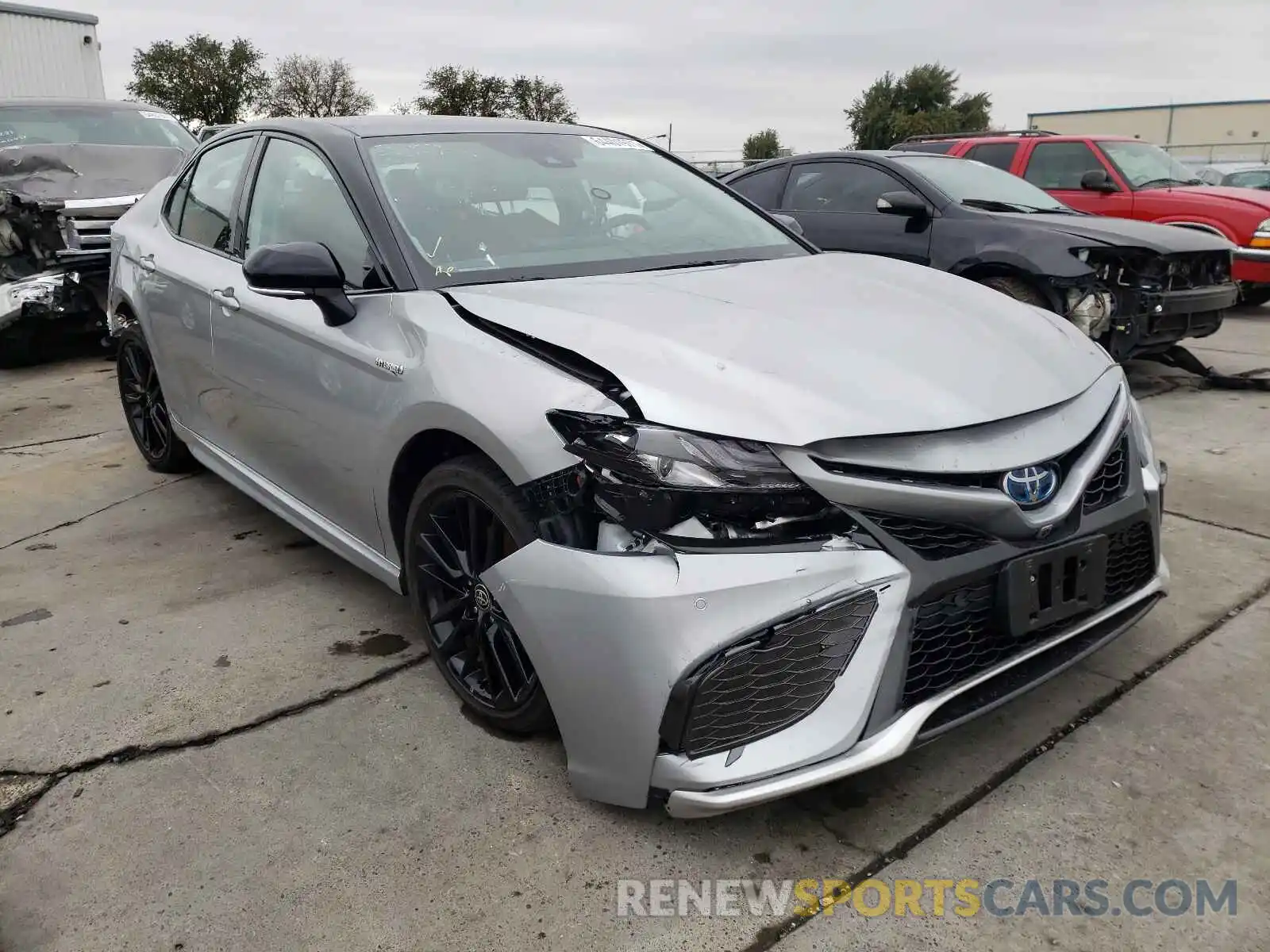 1 Photograph of a damaged car 4T1K31AK1MU025604 TOYOTA CAMRY 2021