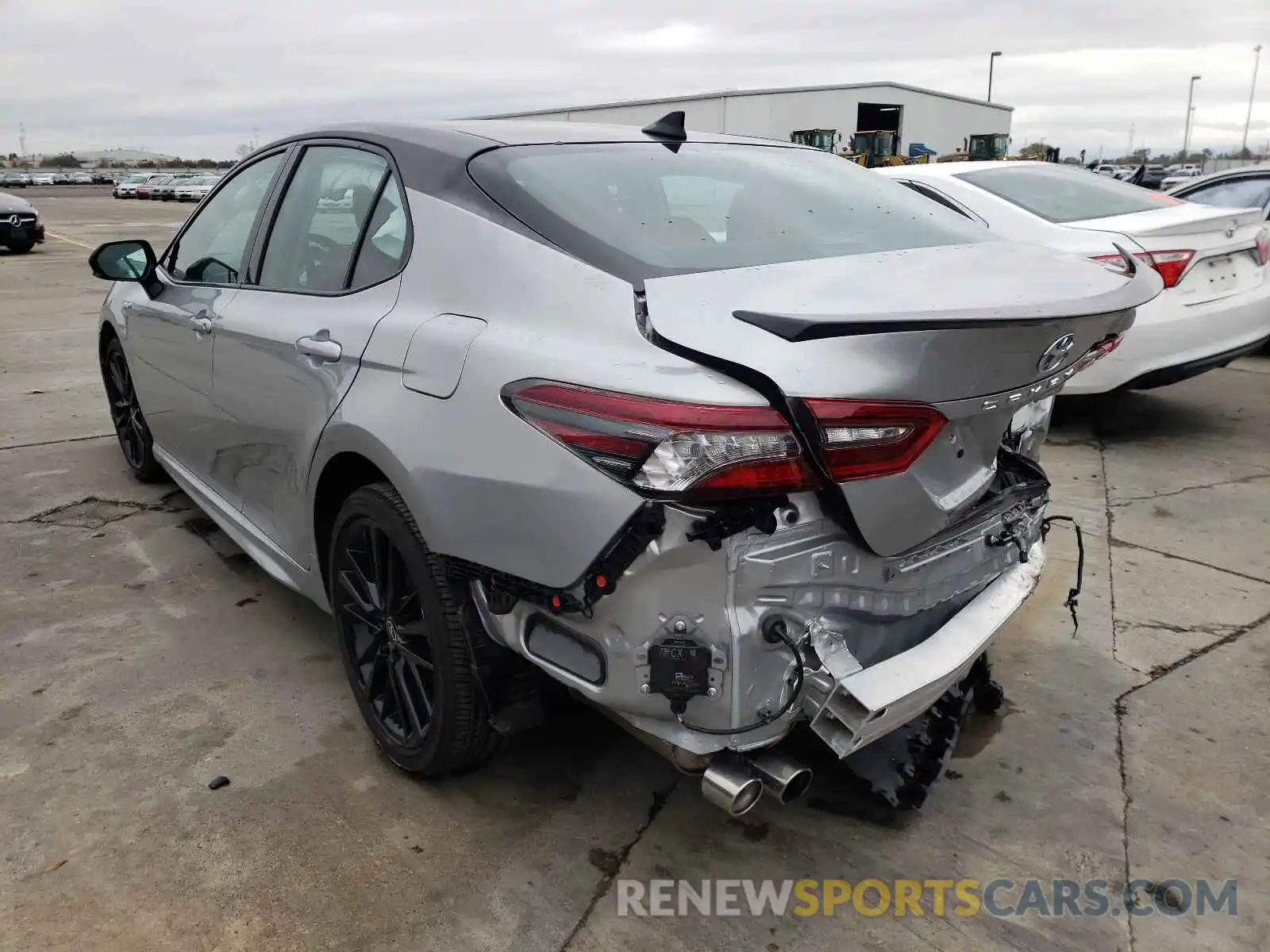 3 Photograph of a damaged car 4T1K31AK1MU025604 TOYOTA CAMRY 2021