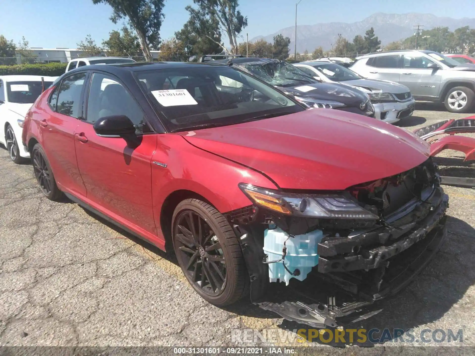 1 Photograph of a damaged car 4T1K31AK1MU028258 TOYOTA CAMRY 2021