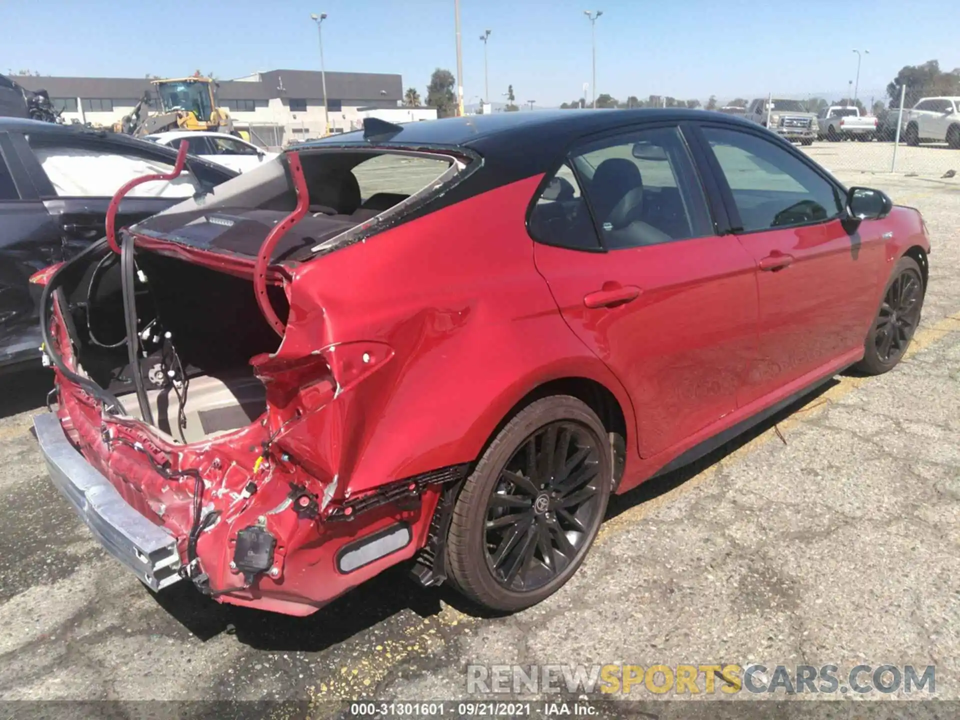 4 Photograph of a damaged car 4T1K31AK1MU028258 TOYOTA CAMRY 2021