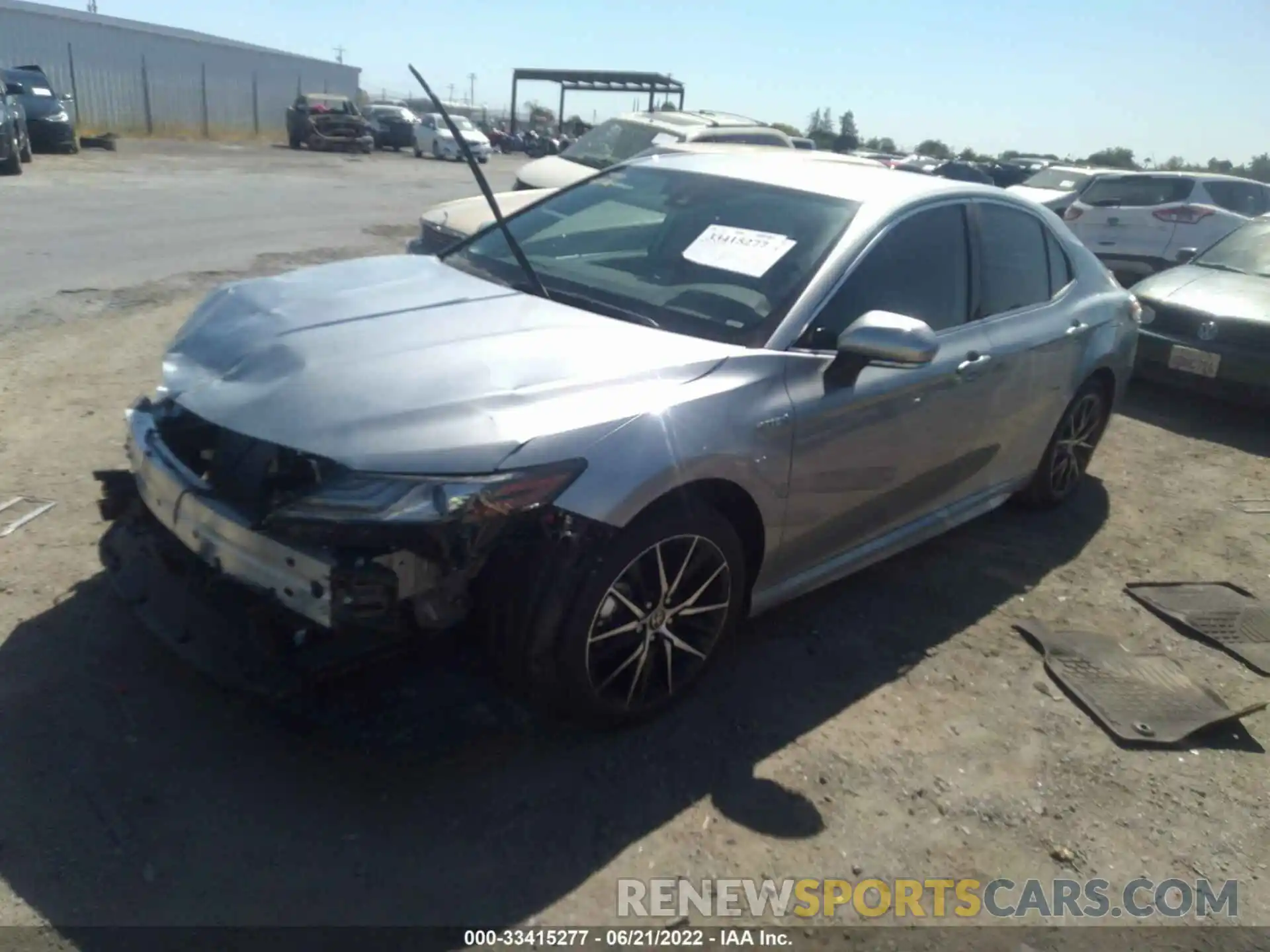 2 Photograph of a damaged car 4T1K31AK1MU569097 TOYOTA CAMRY 2021