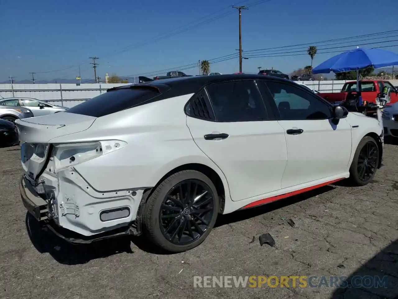 3 Photograph of a damaged car 4T1K31AK2MU029080 TOYOTA CAMRY 2021