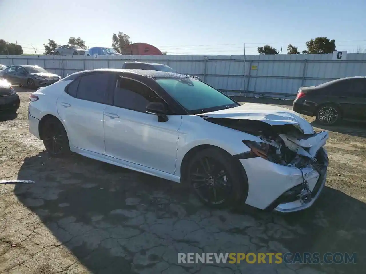 4 Photograph of a damaged car 4T1K31AK2MU030441 TOYOTA CAMRY 2021