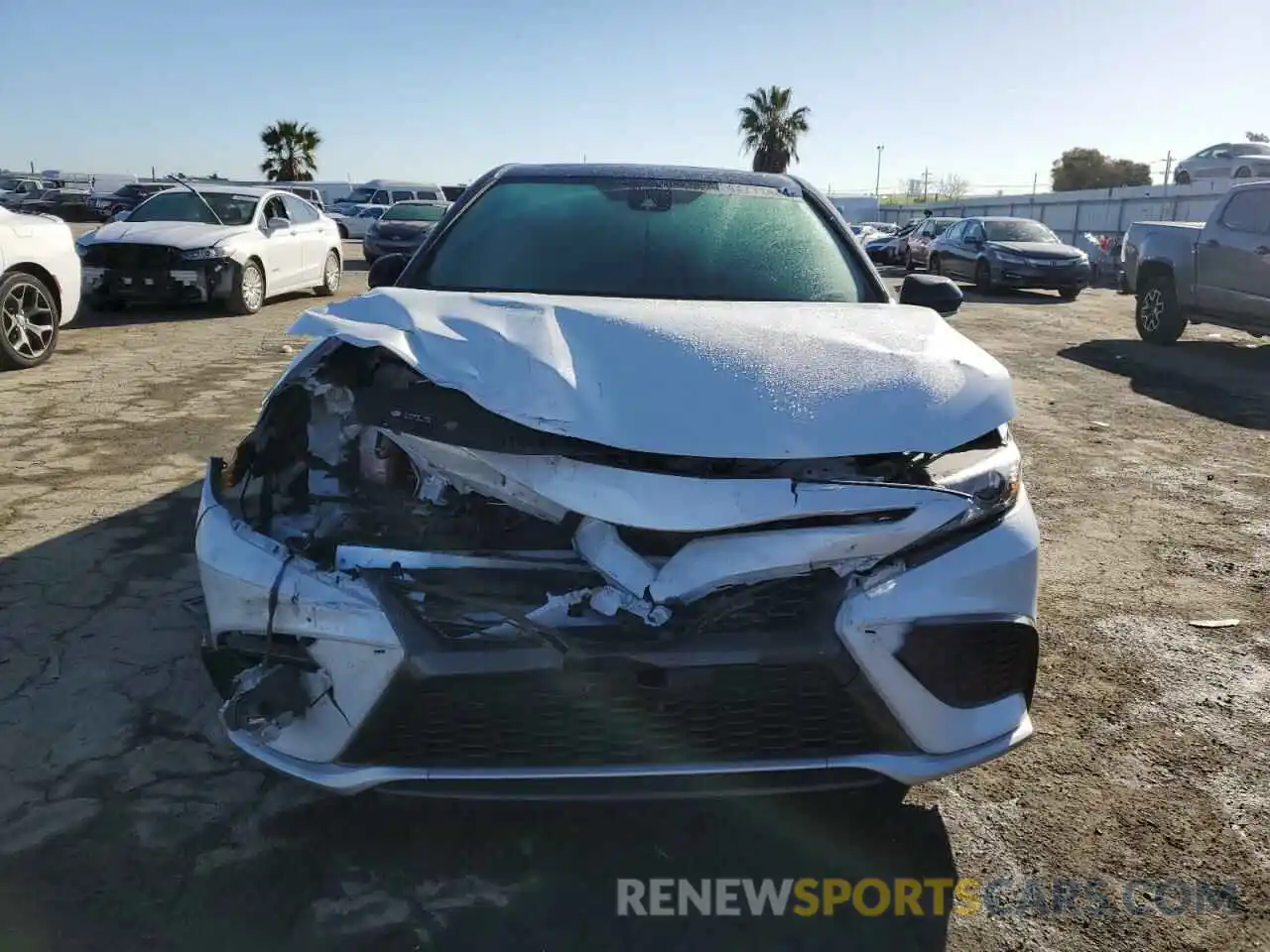 5 Photograph of a damaged car 4T1K31AK2MU030441 TOYOTA CAMRY 2021