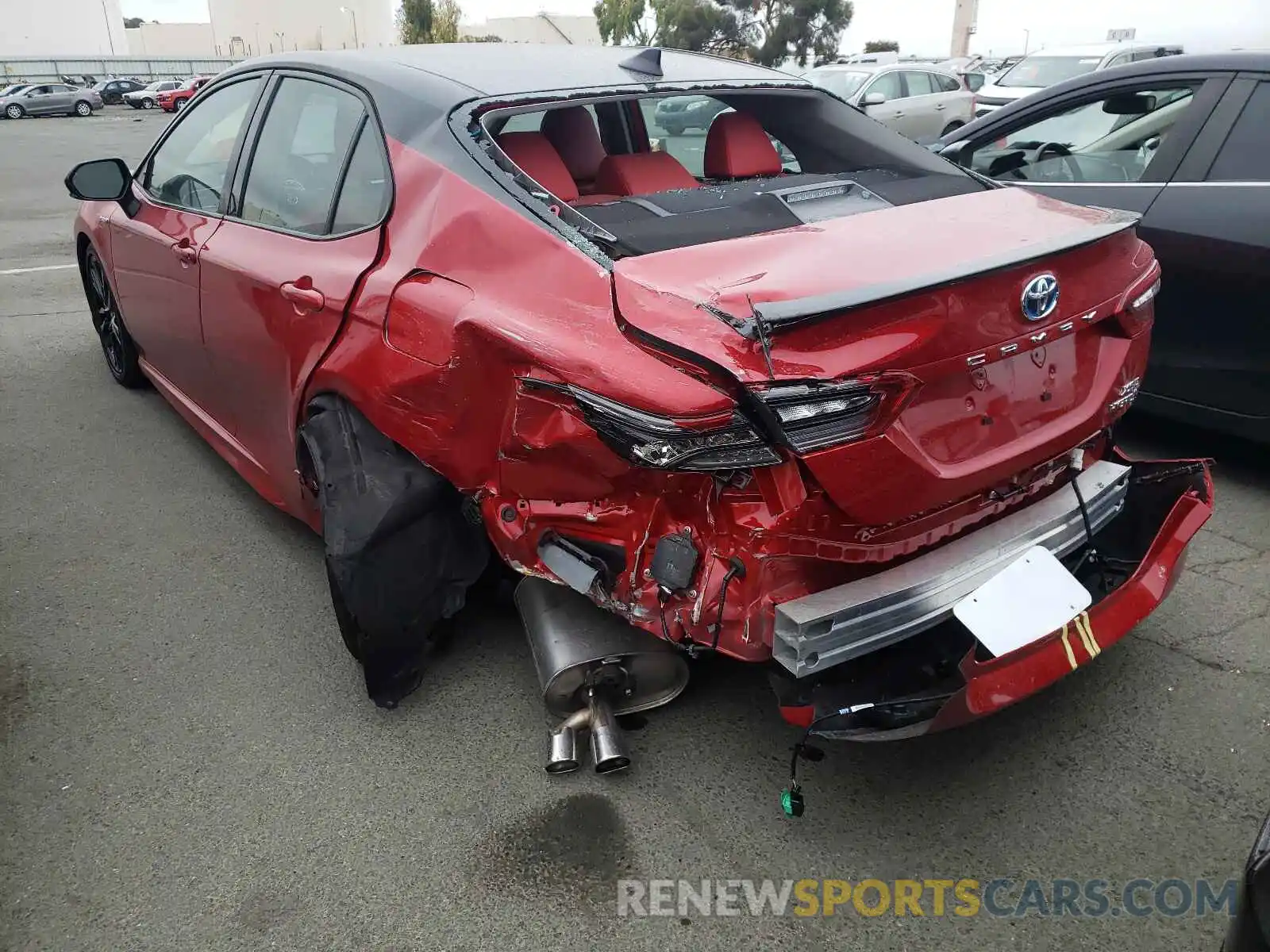 3 Photograph of a damaged car 4T1K31AK2MU031900 TOYOTA CAMRY 2021