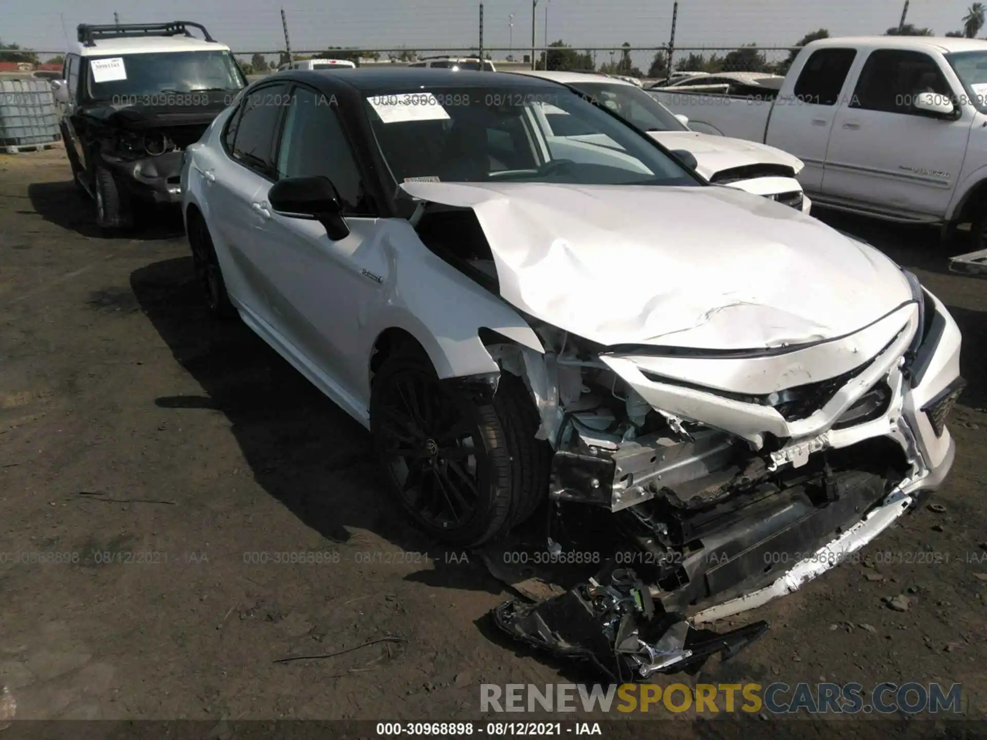 1 Photograph of a damaged car 4T1K31AK4MU028836 TOYOTA CAMRY 2021