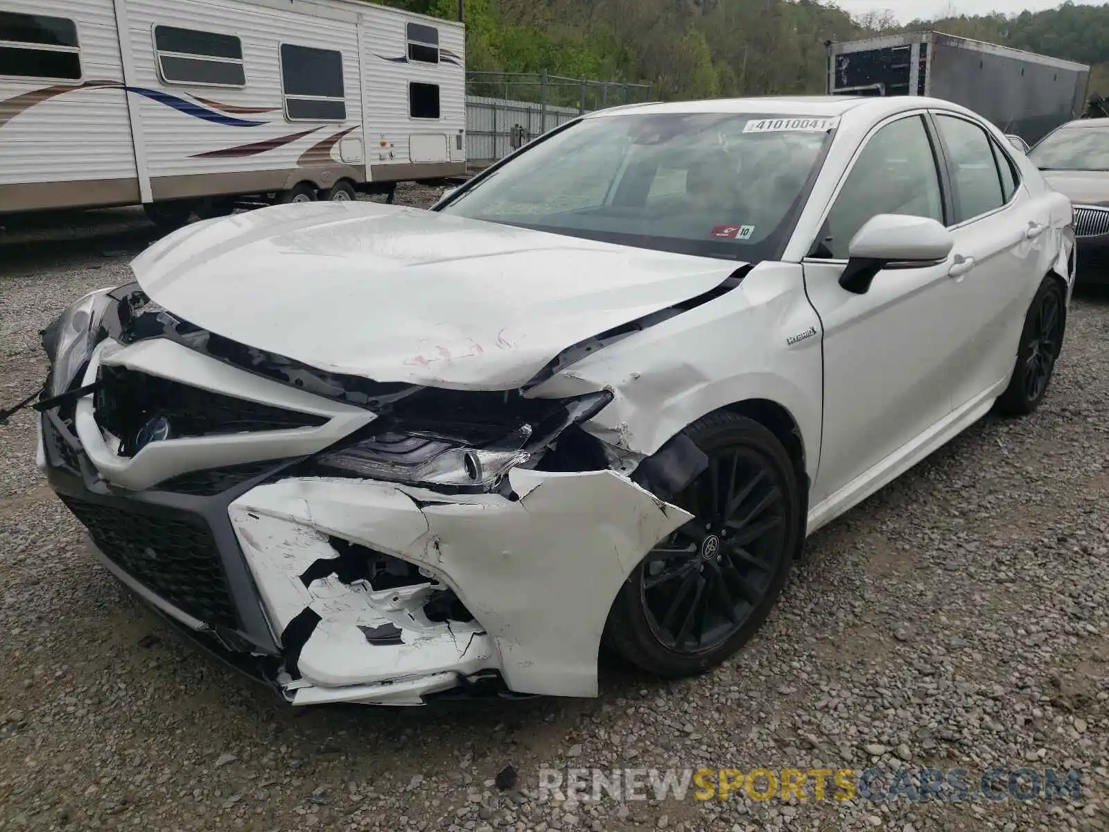 2 Photograph of a damaged car 4T1K31AK4MU549989 TOYOTA CAMRY 2021