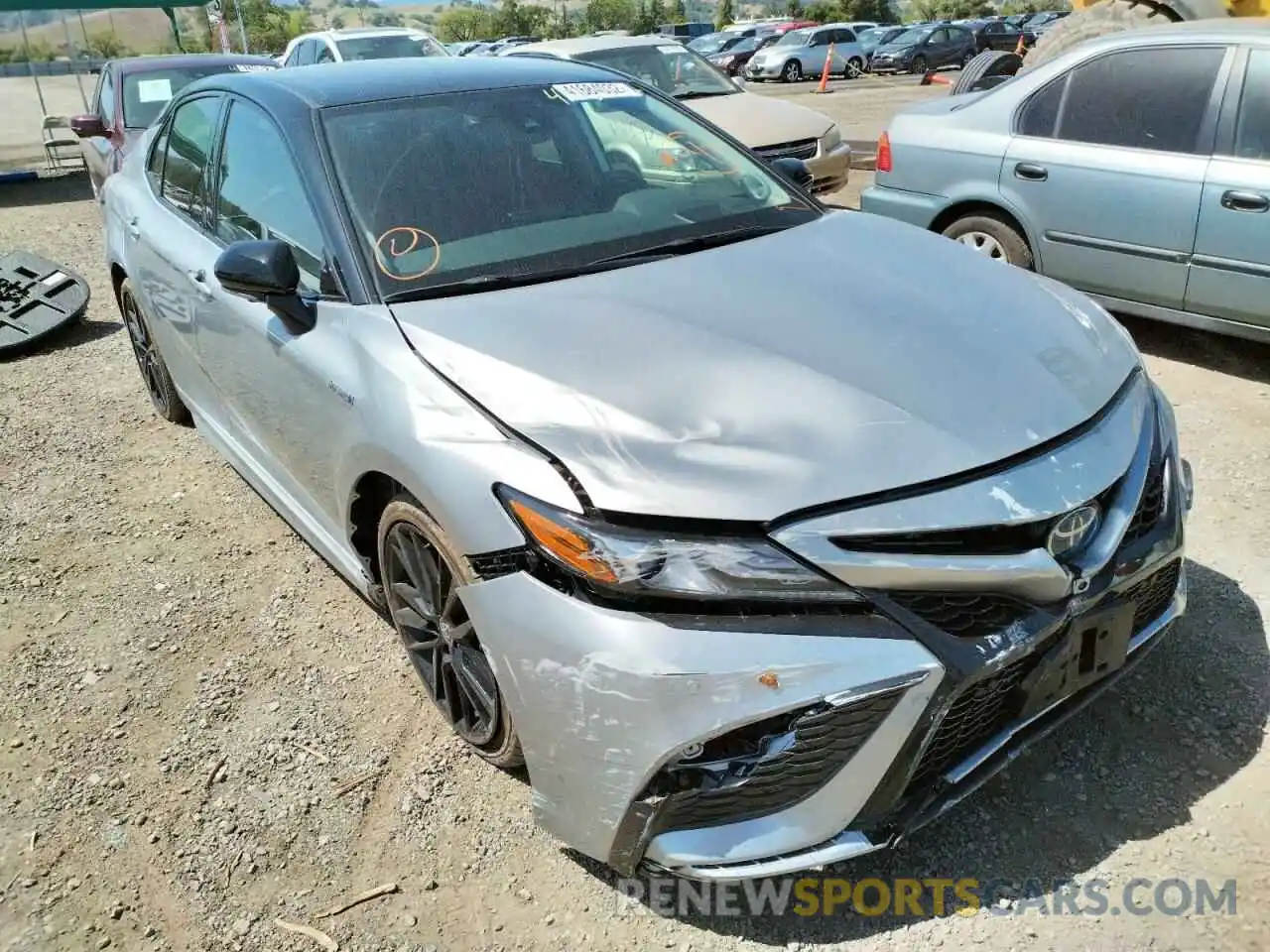 1 Photograph of a damaged car 4T1K31AK5MU021264 TOYOTA CAMRY 2021