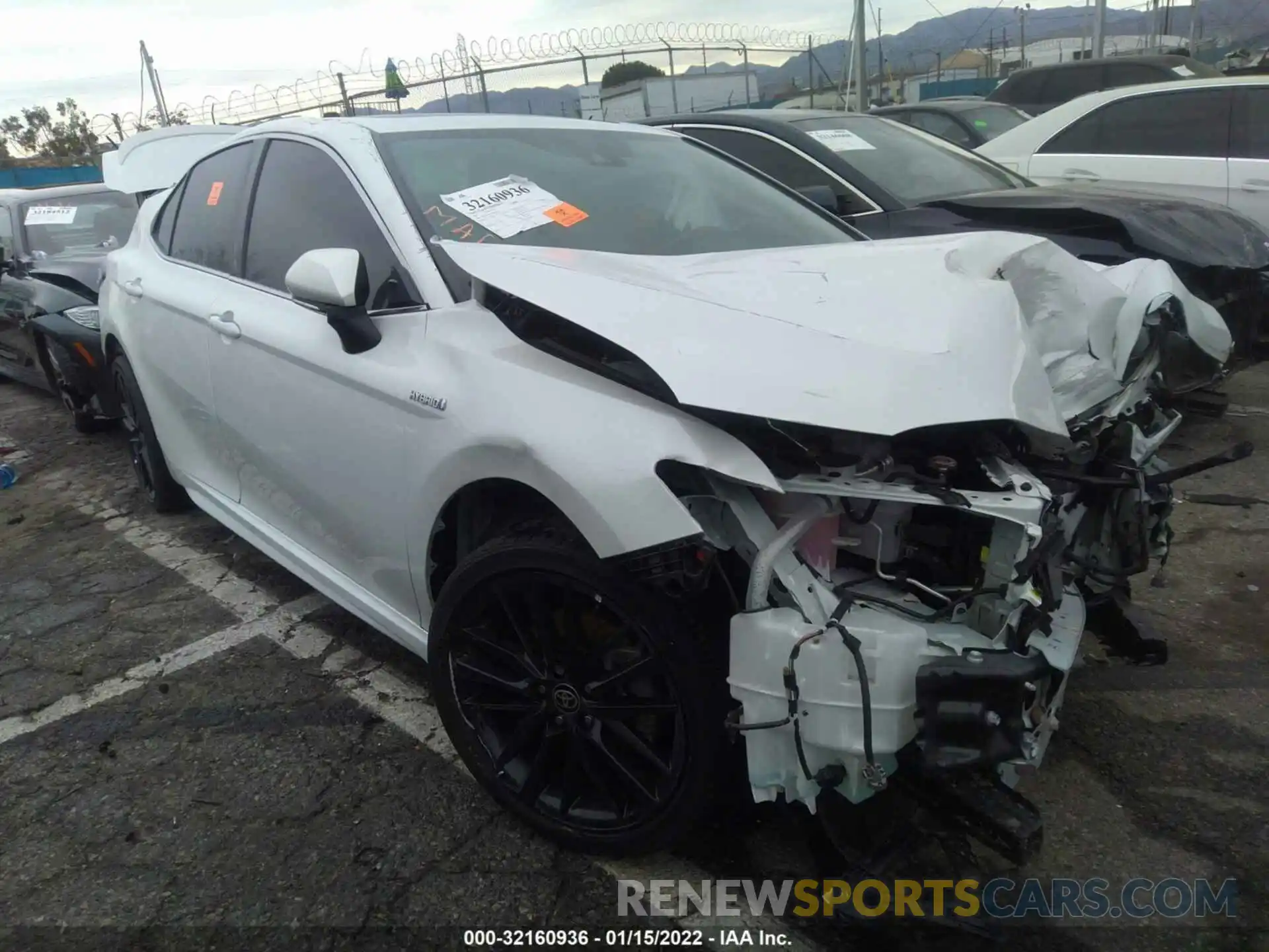 1 Photograph of a damaged car 4T1K31AK6MU025534 TOYOTA CAMRY 2021