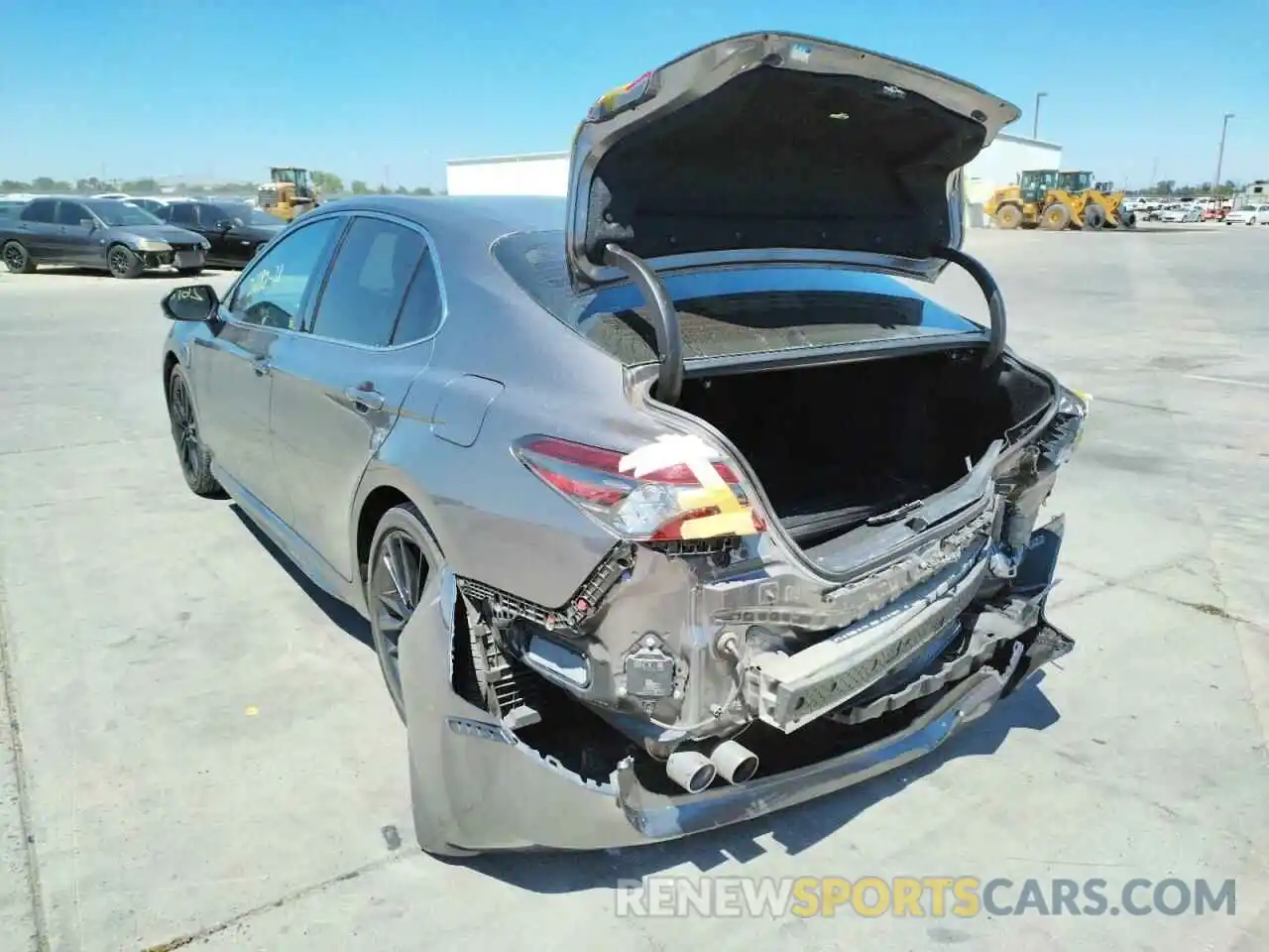 3 Photograph of a damaged car 4T1K31AK6MU548732 TOYOTA CAMRY 2021