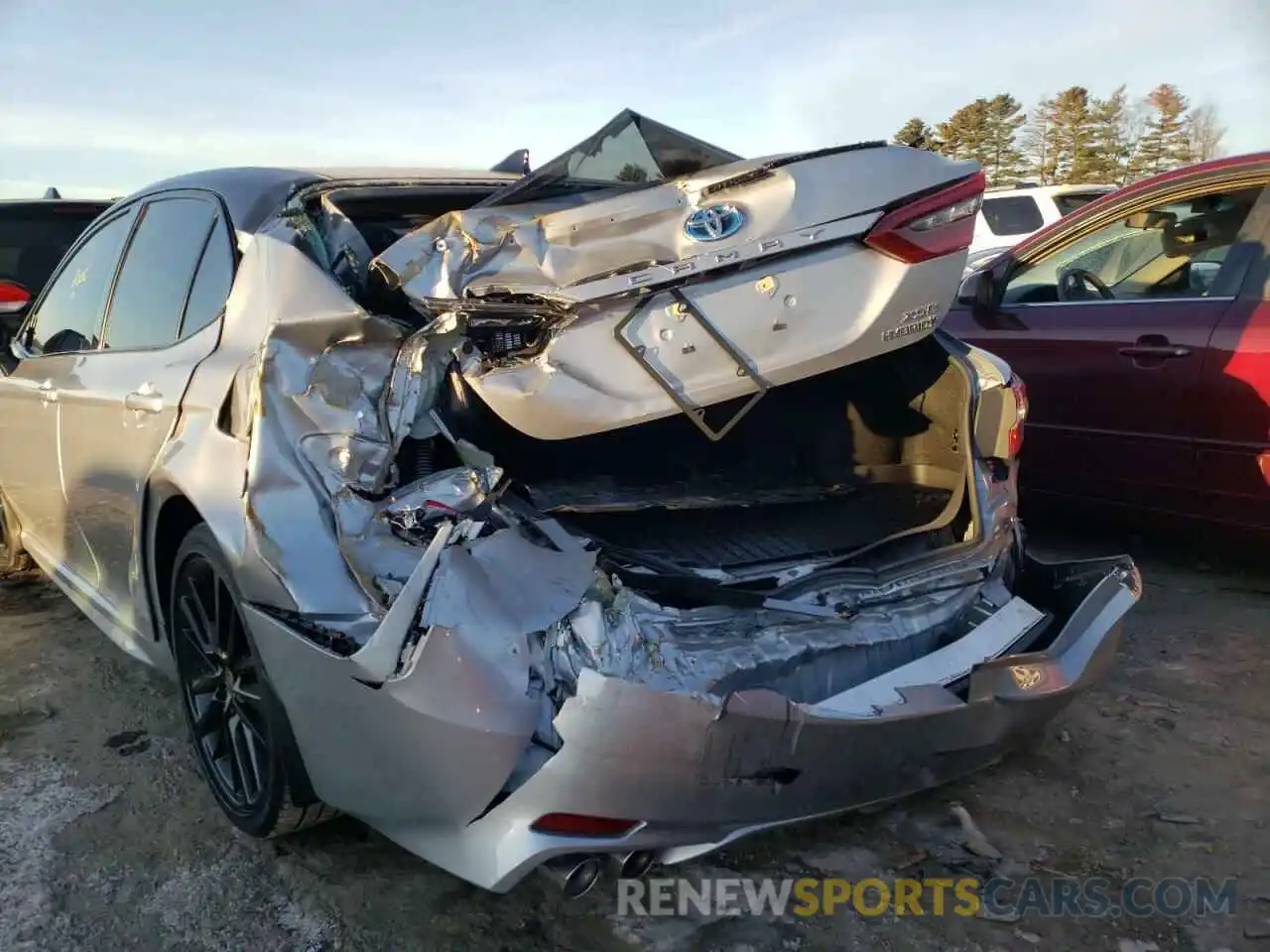 9 Photograph of a damaged car 4T1K31AK7MU024795 TOYOTA CAMRY 2021