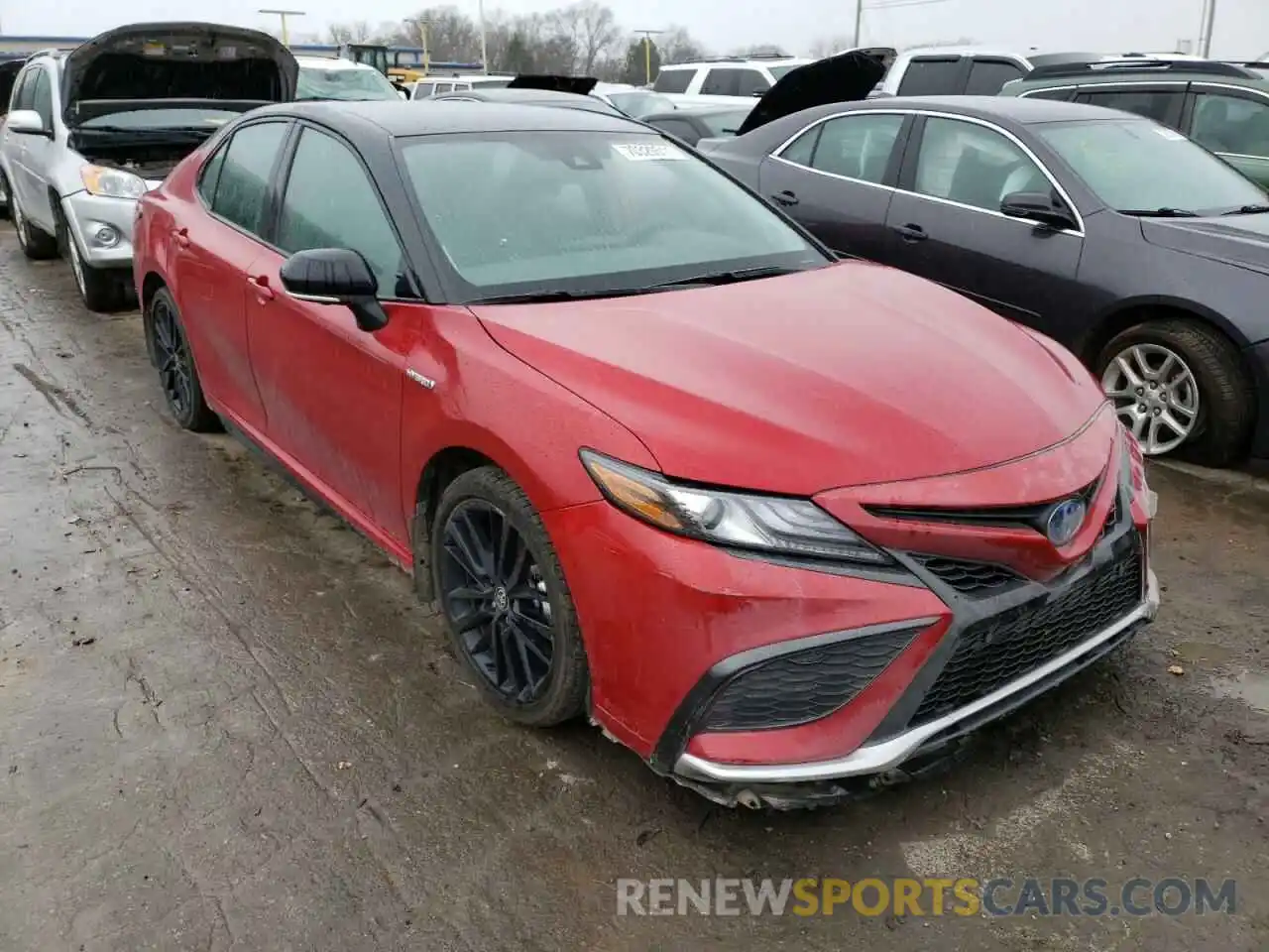 1 Photograph of a damaged car 4T1K31AK7MU027468 TOYOTA CAMRY 2021