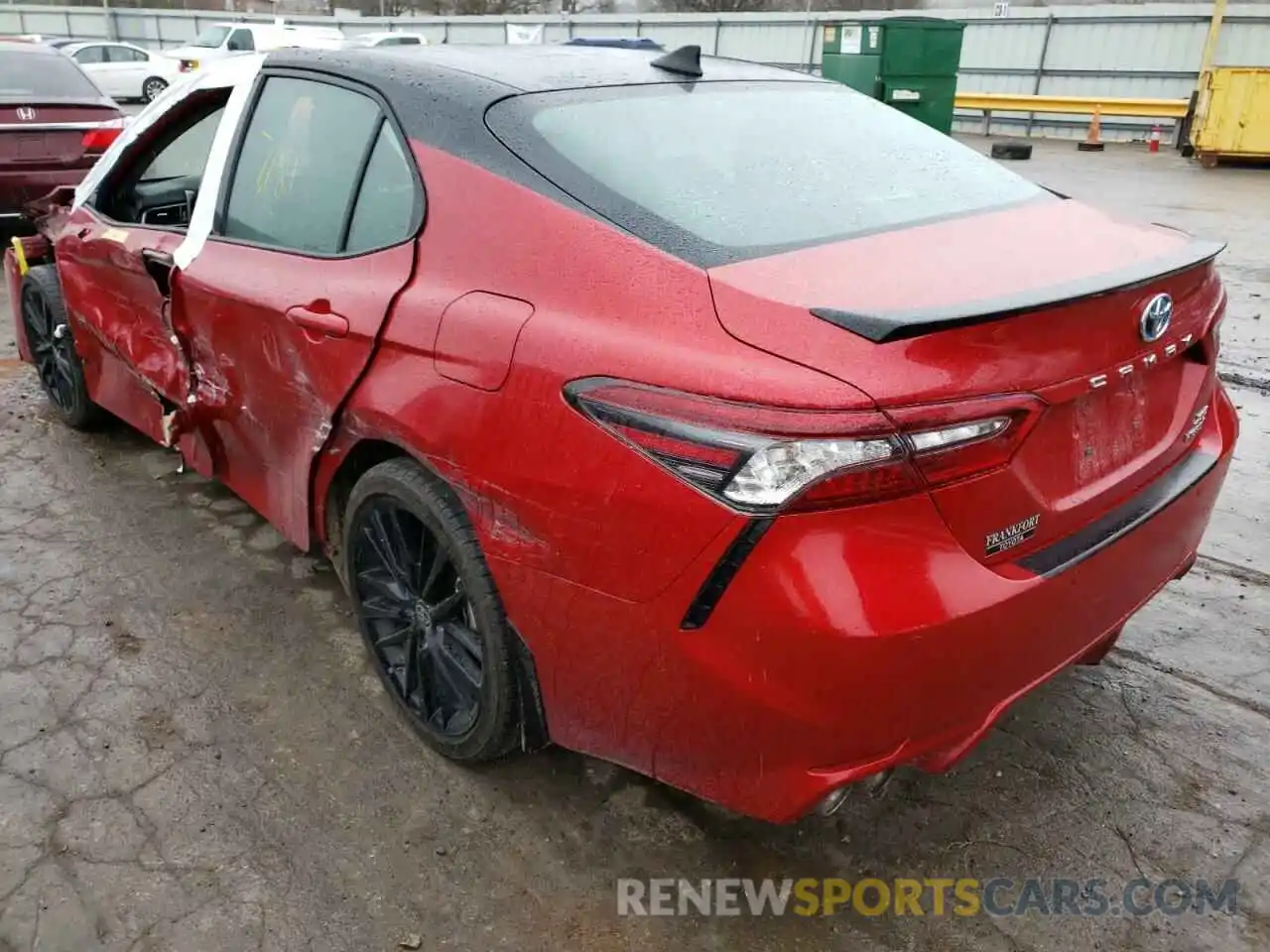 3 Photograph of a damaged car 4T1K31AK7MU027468 TOYOTA CAMRY 2021