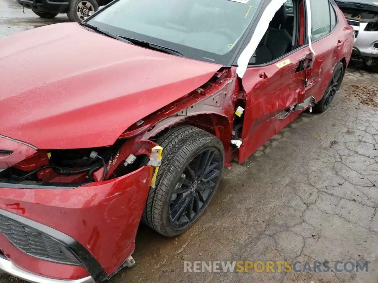 9 Photograph of a damaged car 4T1K31AK7MU027468 TOYOTA CAMRY 2021