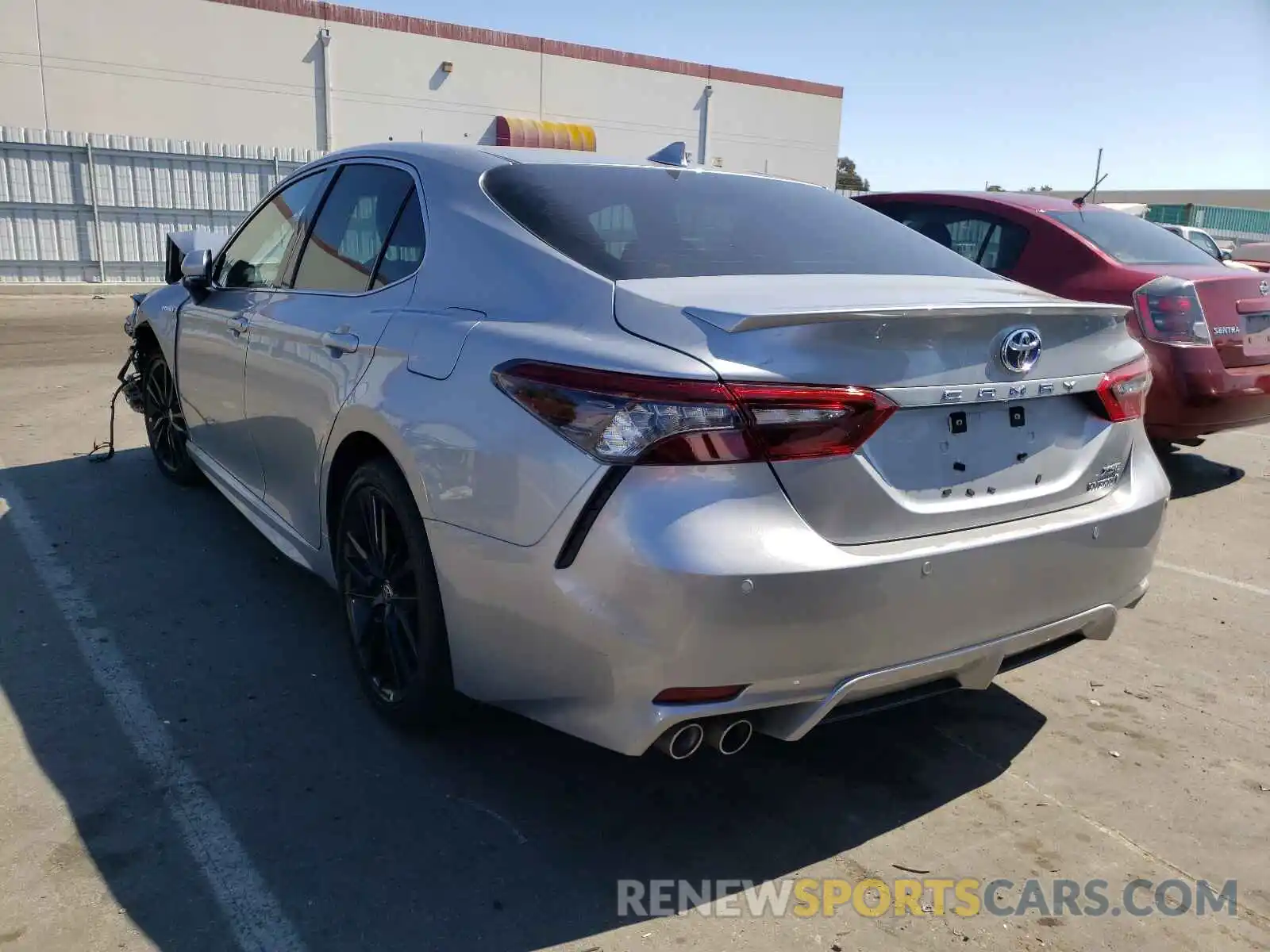 3 Photograph of a damaged car 4T1K31AK7MU549341 TOYOTA CAMRY 2021