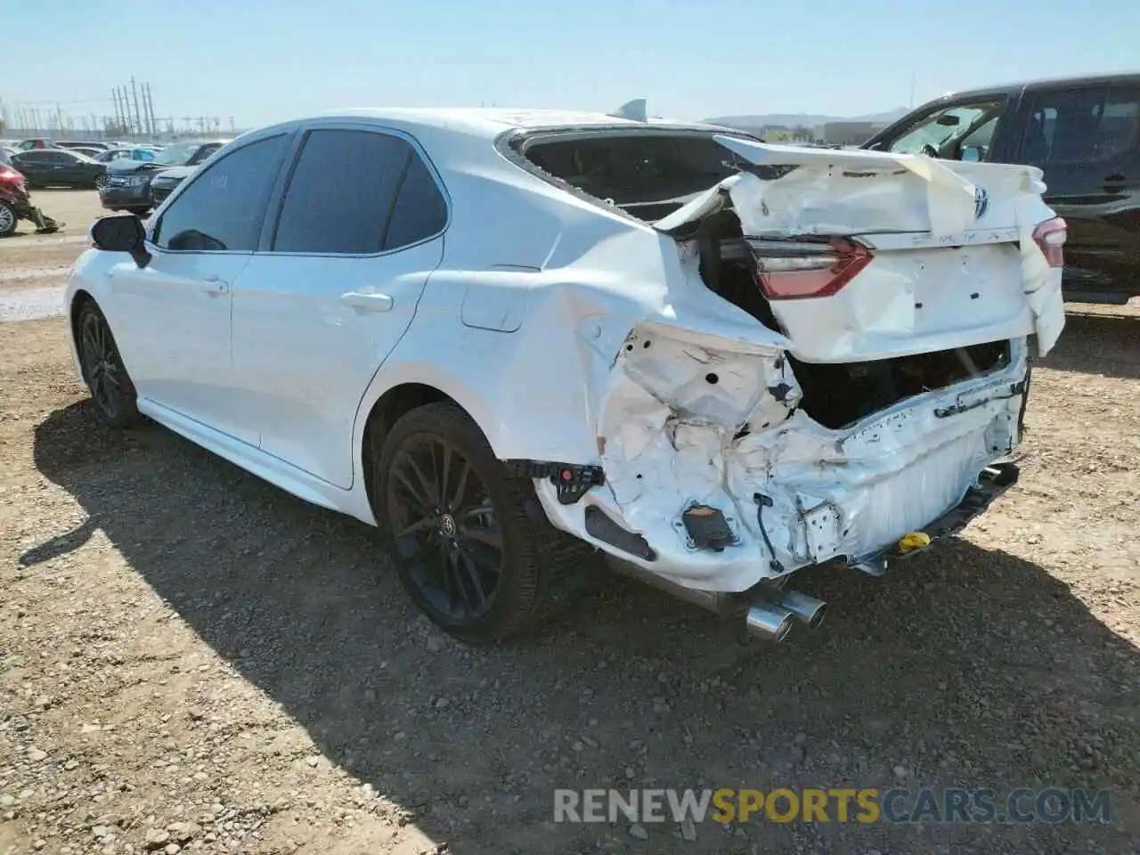 3 Photograph of a damaged car 4T1K31AK7MU558380 TOYOTA CAMRY 2021