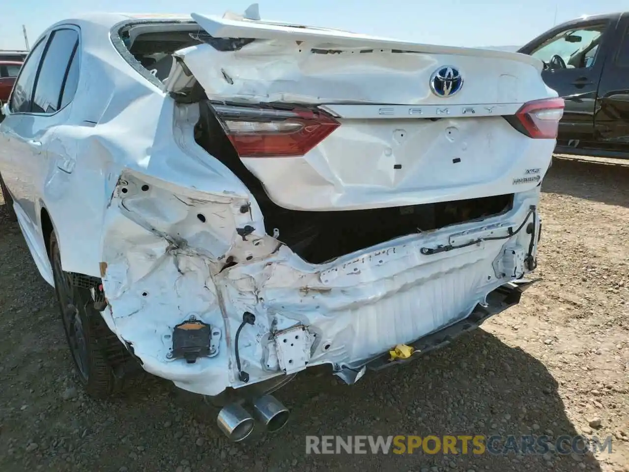 9 Photograph of a damaged car 4T1K31AK7MU558380 TOYOTA CAMRY 2021