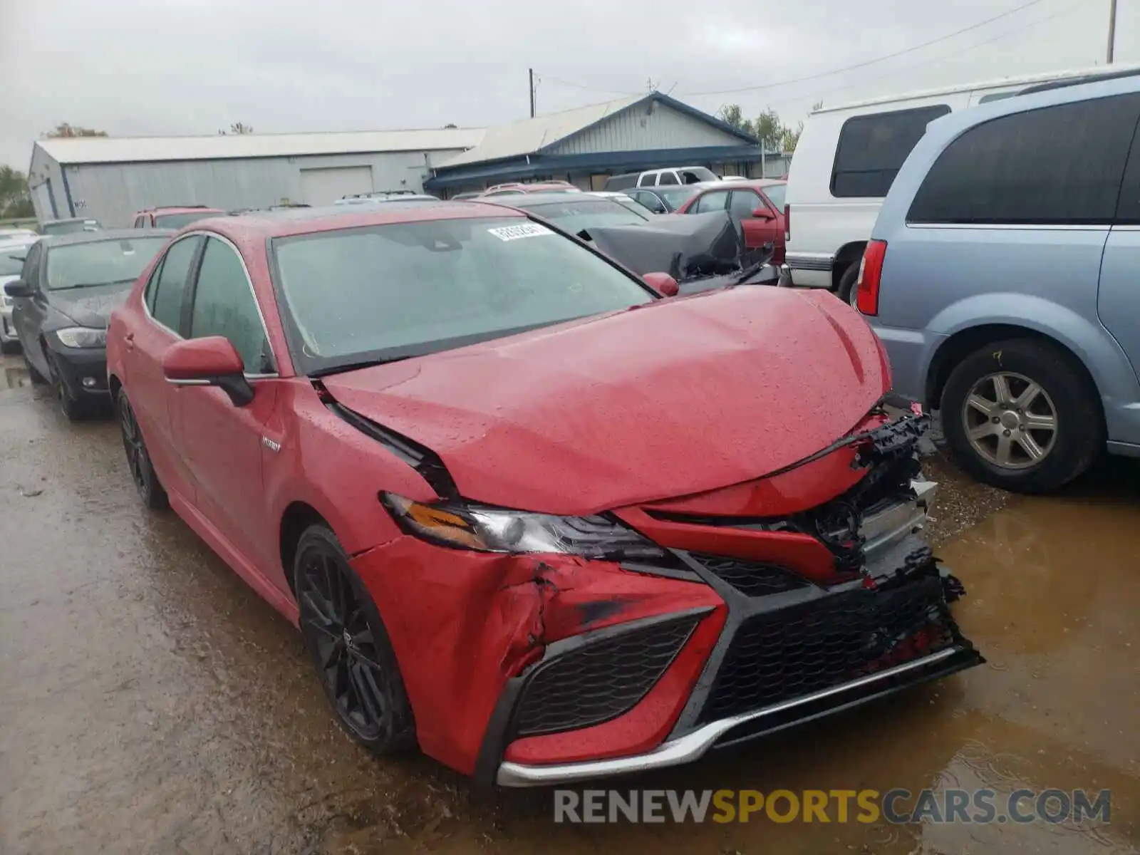 1 Photograph of a damaged car 4T1K31AK8MU021078 TOYOTA CAMRY 2021