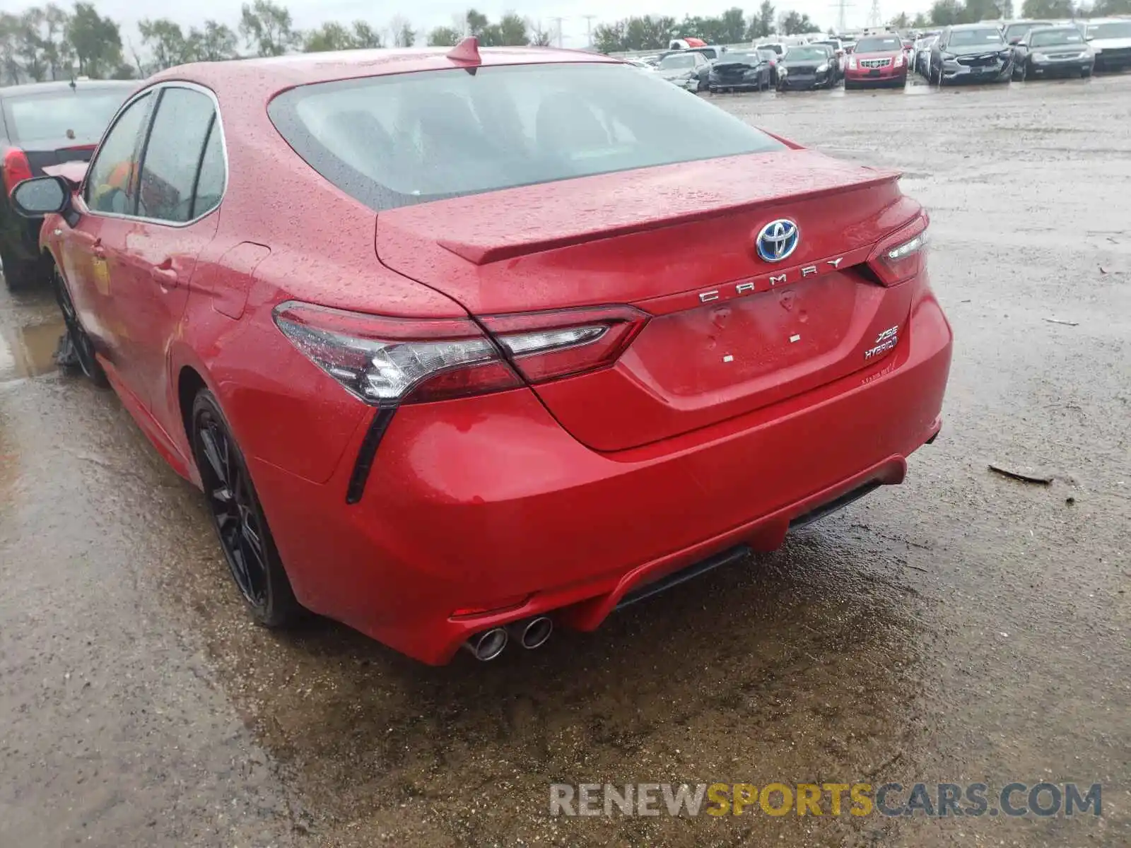 3 Photograph of a damaged car 4T1K31AK8MU021078 TOYOTA CAMRY 2021