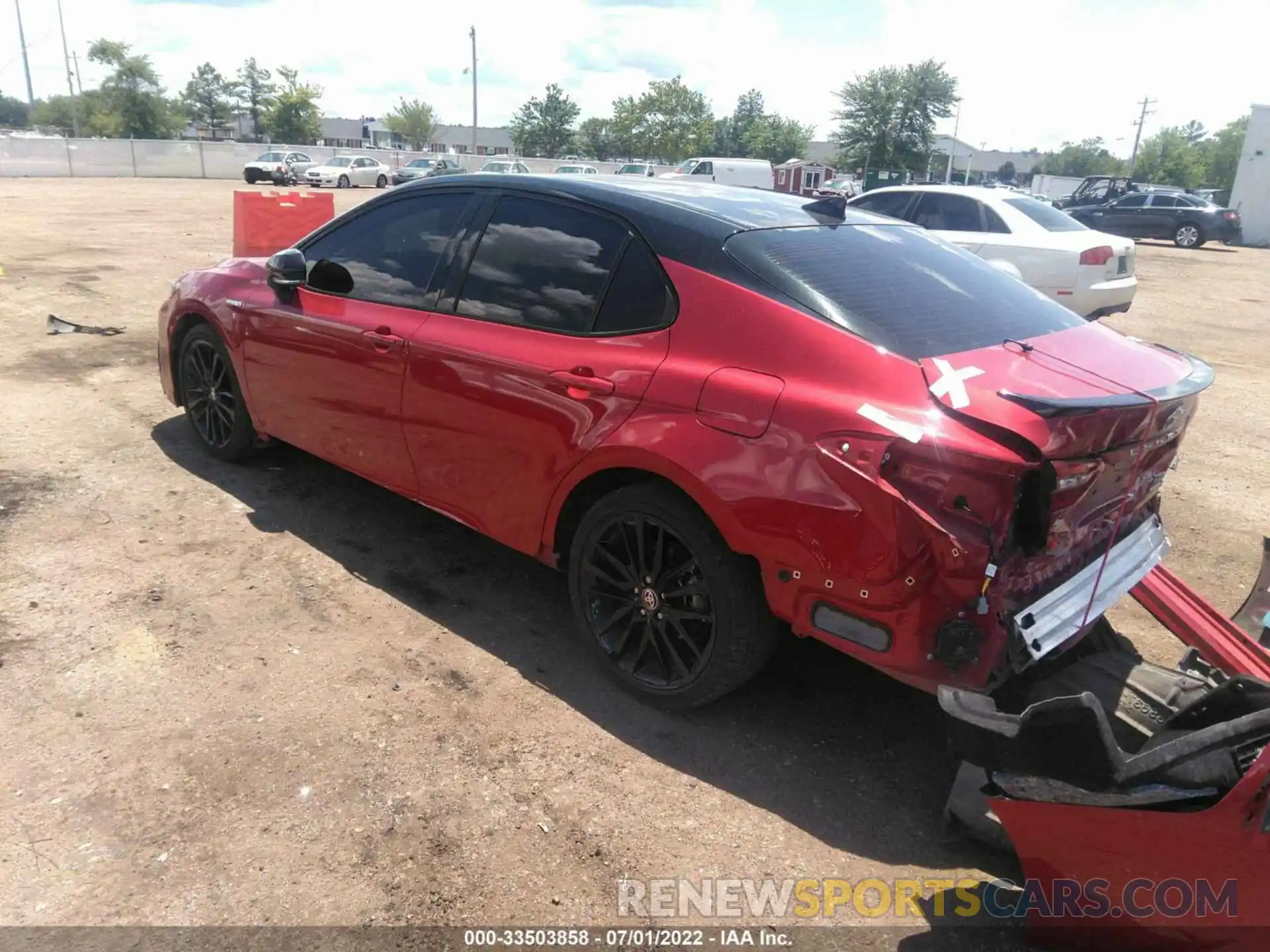 3 Photograph of a damaged car 4T1K31AK8MU023591 TOYOTA CAMRY 2021