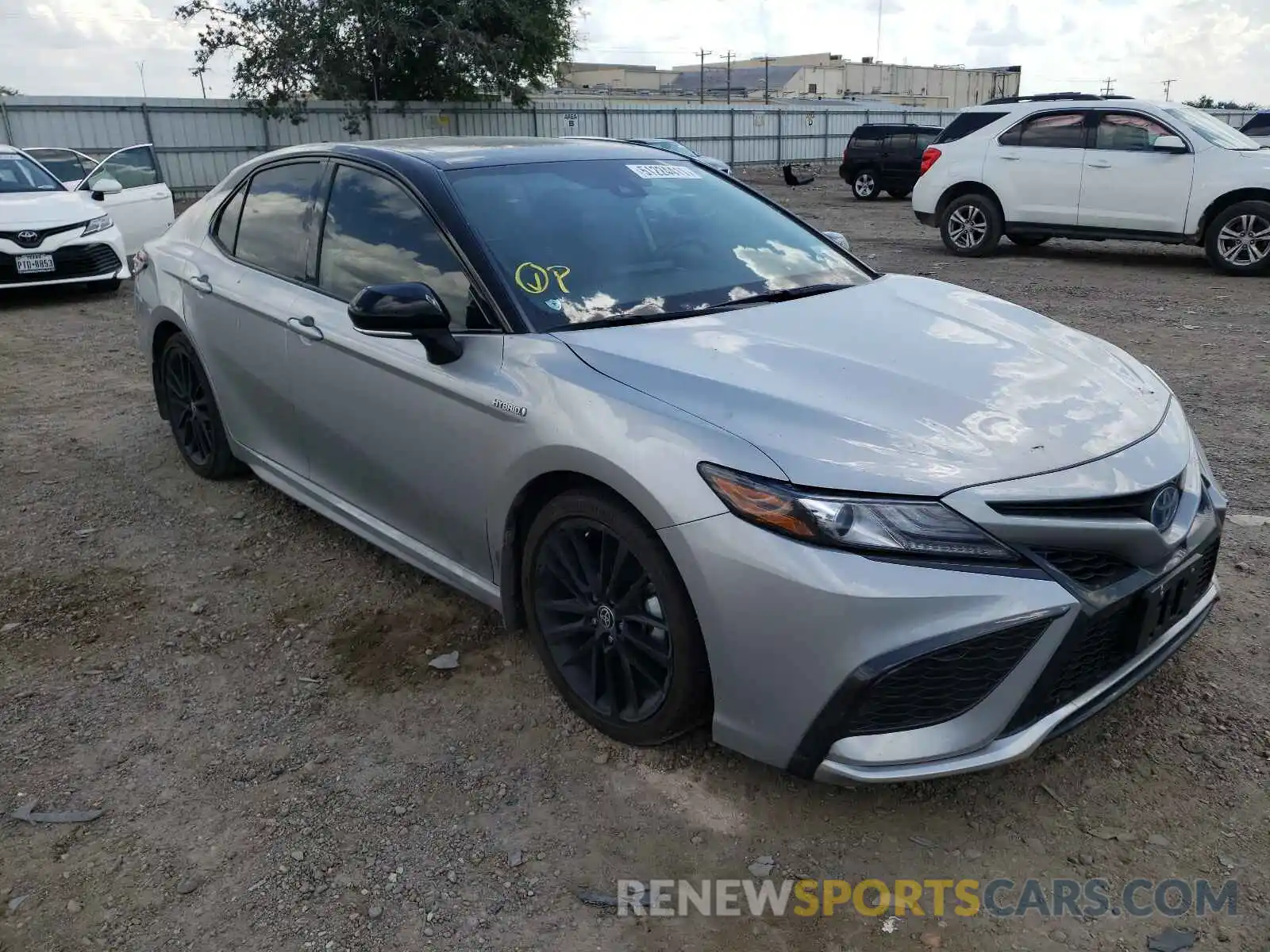 1 Photograph of a damaged car 4T1K31AK8MU024479 TOYOTA CAMRY 2021