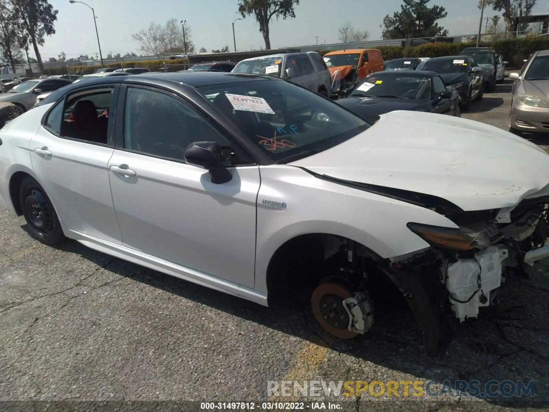 1 Photograph of a damaged car 4T1K31AK8MU028841 TOYOTA CAMRY 2021