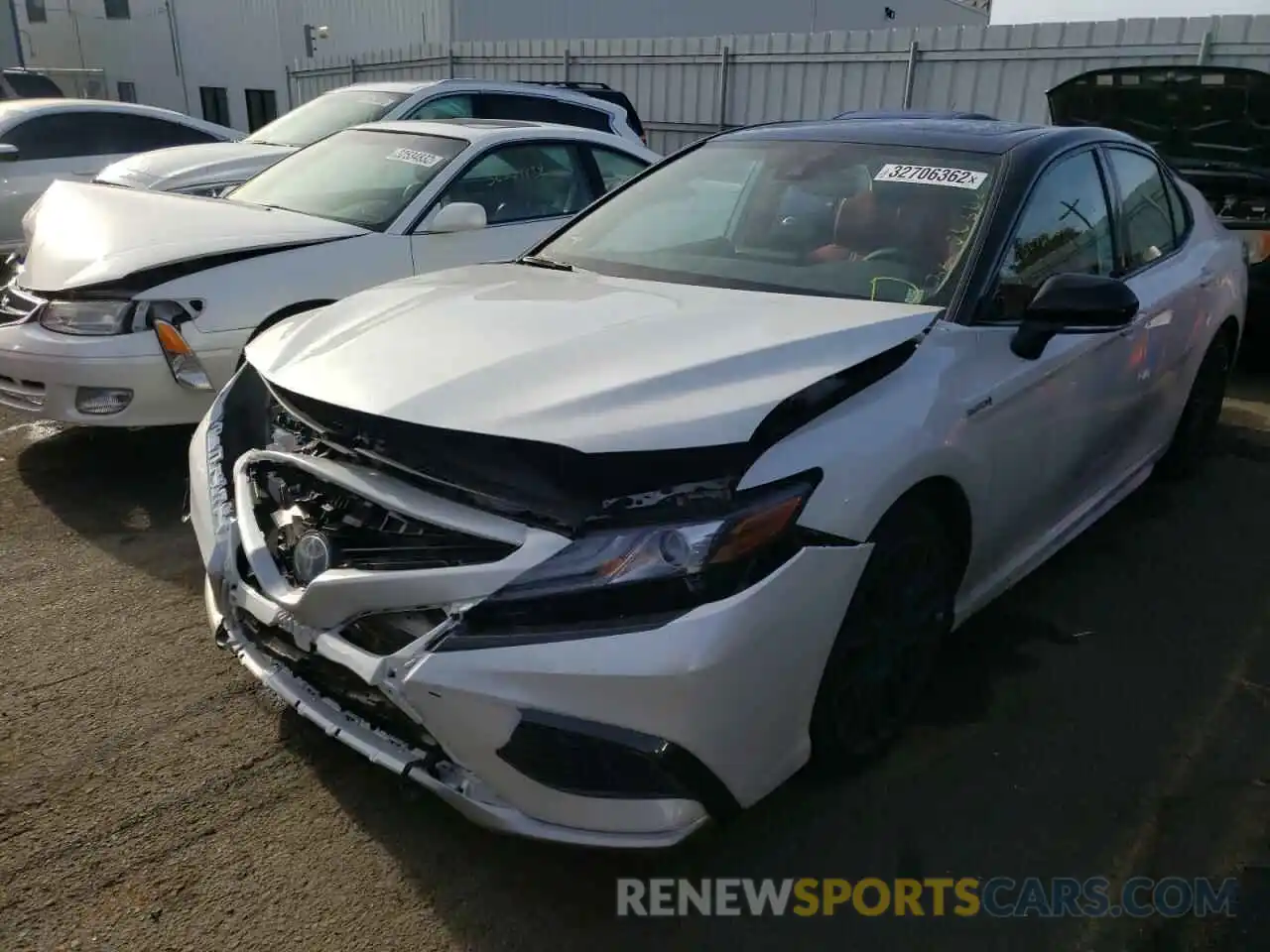 2 Photograph of a damaged car 4T1K31AK8MU031772 TOYOTA CAMRY 2021