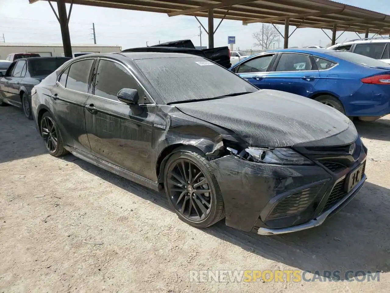 4 Photograph of a damaged car 4T1K31AK8MU550370 TOYOTA CAMRY 2021