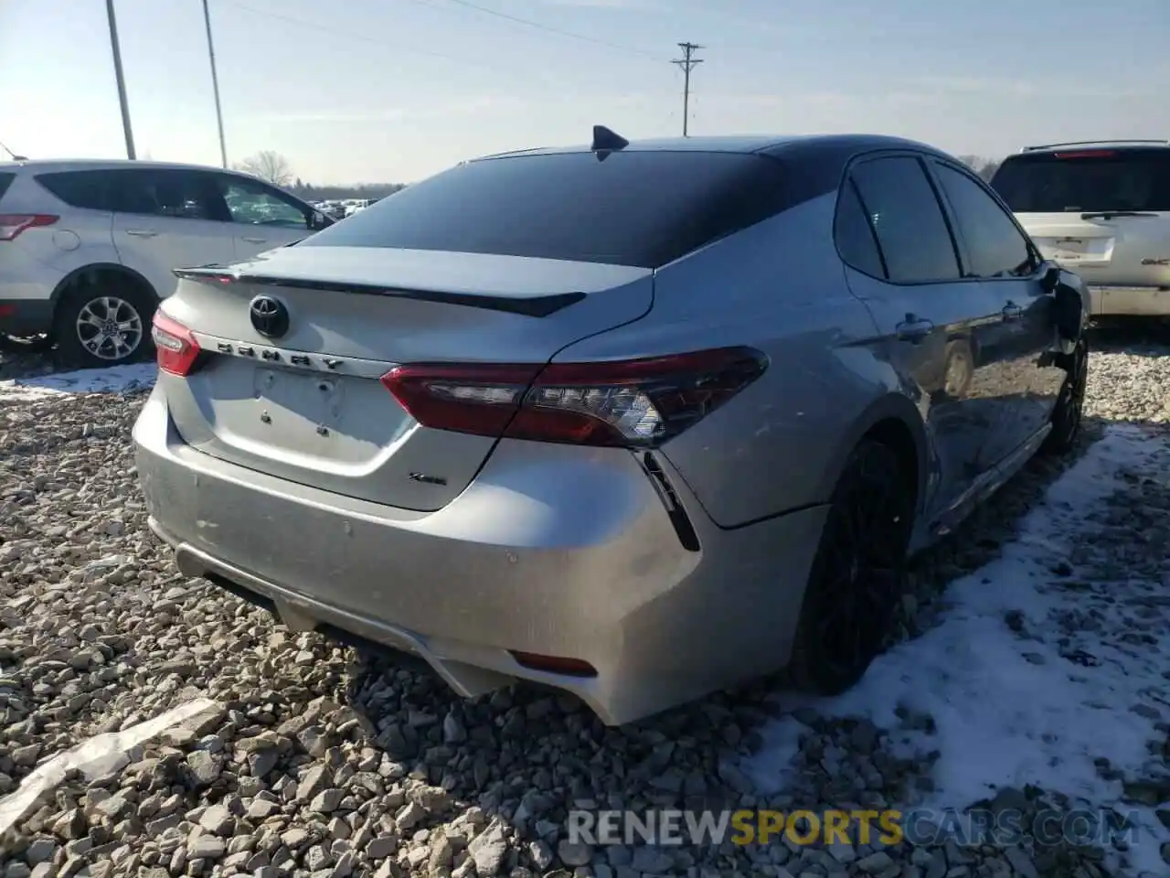 4 Photograph of a damaged car 4T1K31AK9MU020506 TOYOTA CAMRY 2021