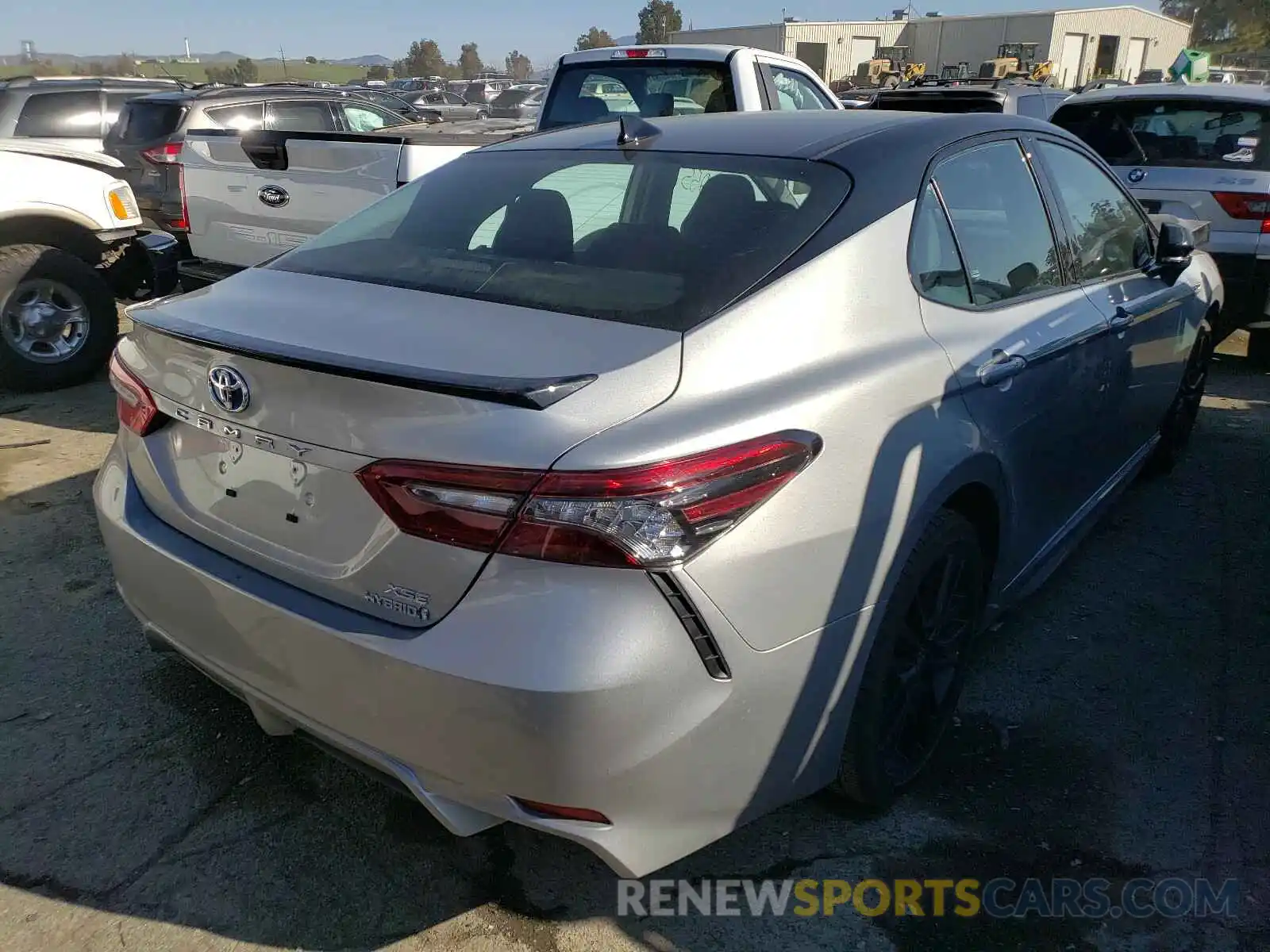 4 Photograph of a damaged car 4T1K31AK9MU020747 TOYOTA CAMRY 2021