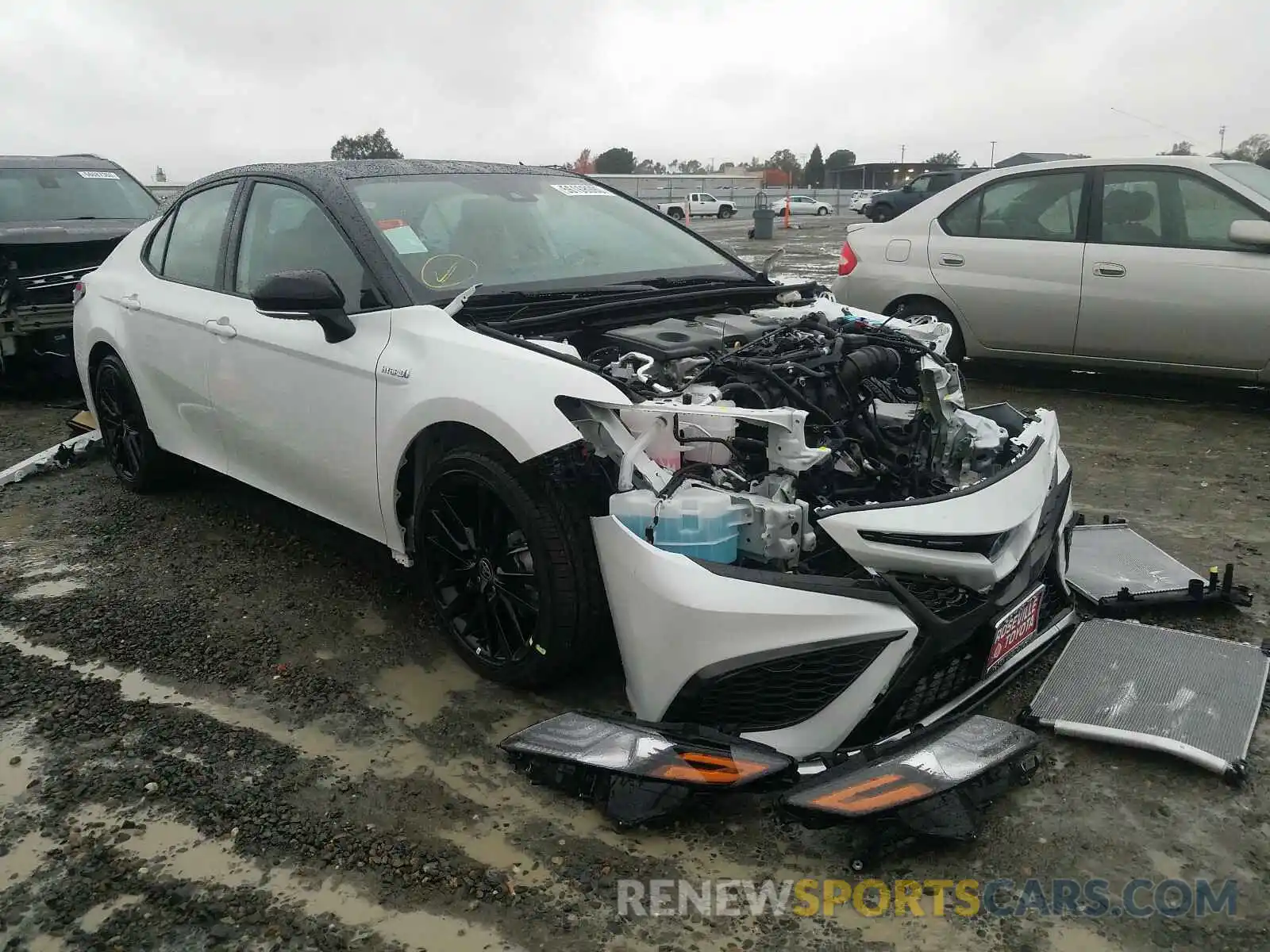 1 Photograph of a damaged car 4T1K31AKXMU020062 TOYOTA CAMRY 2021