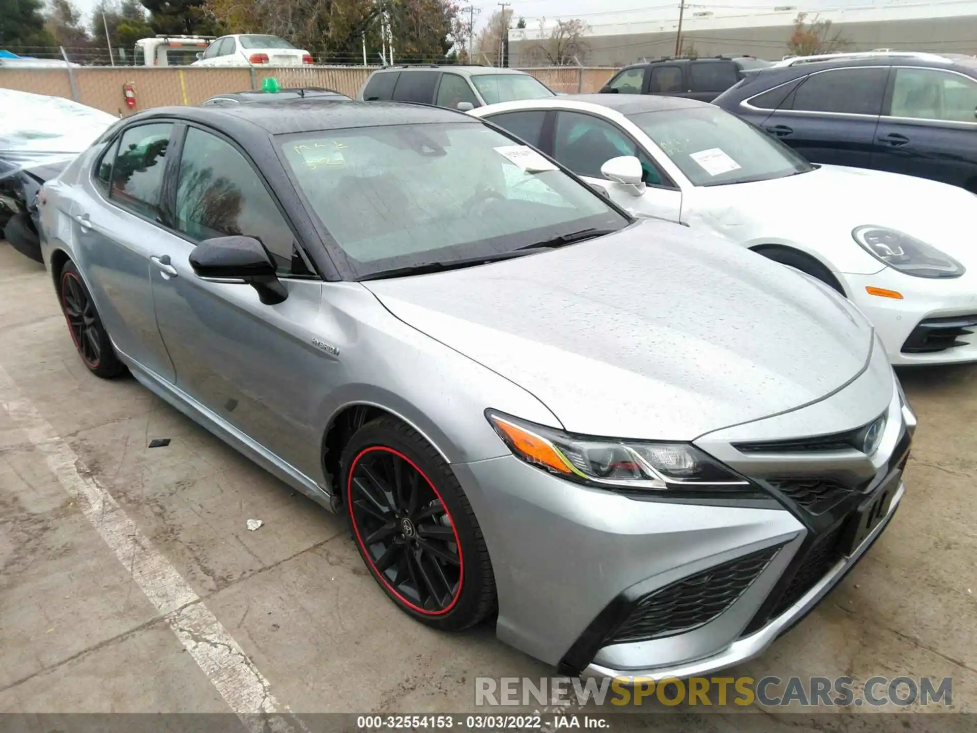 1 Photograph of a damaged car 4T1K31AKXMU021390 TOYOTA CAMRY 2021