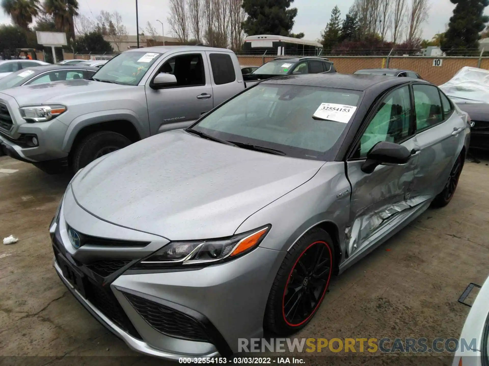 2 Photograph of a damaged car 4T1K31AKXMU021390 TOYOTA CAMRY 2021