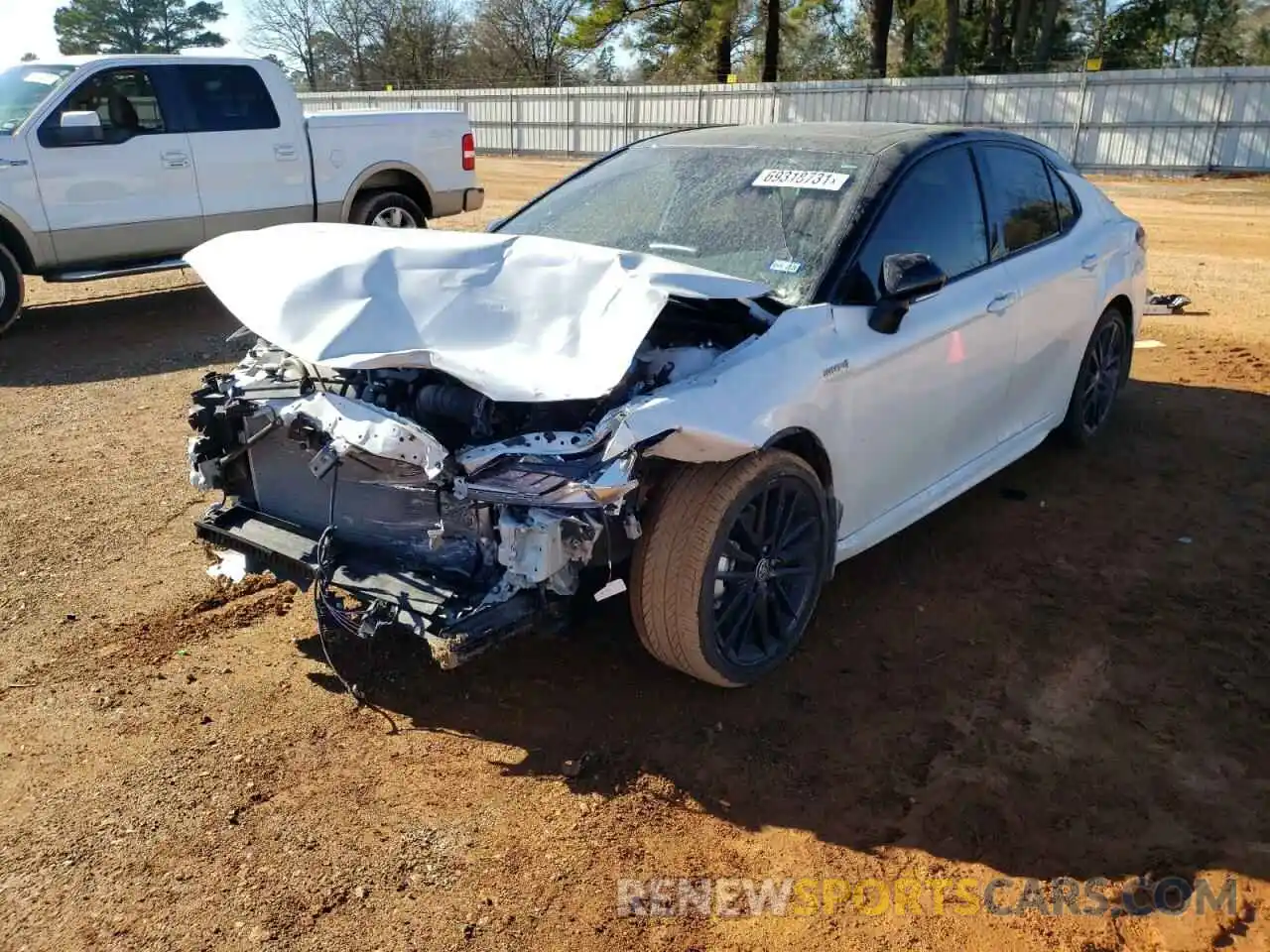 2 Photograph of a damaged car 4T1K31AKXMU026301 TOYOTA CAMRY 2021